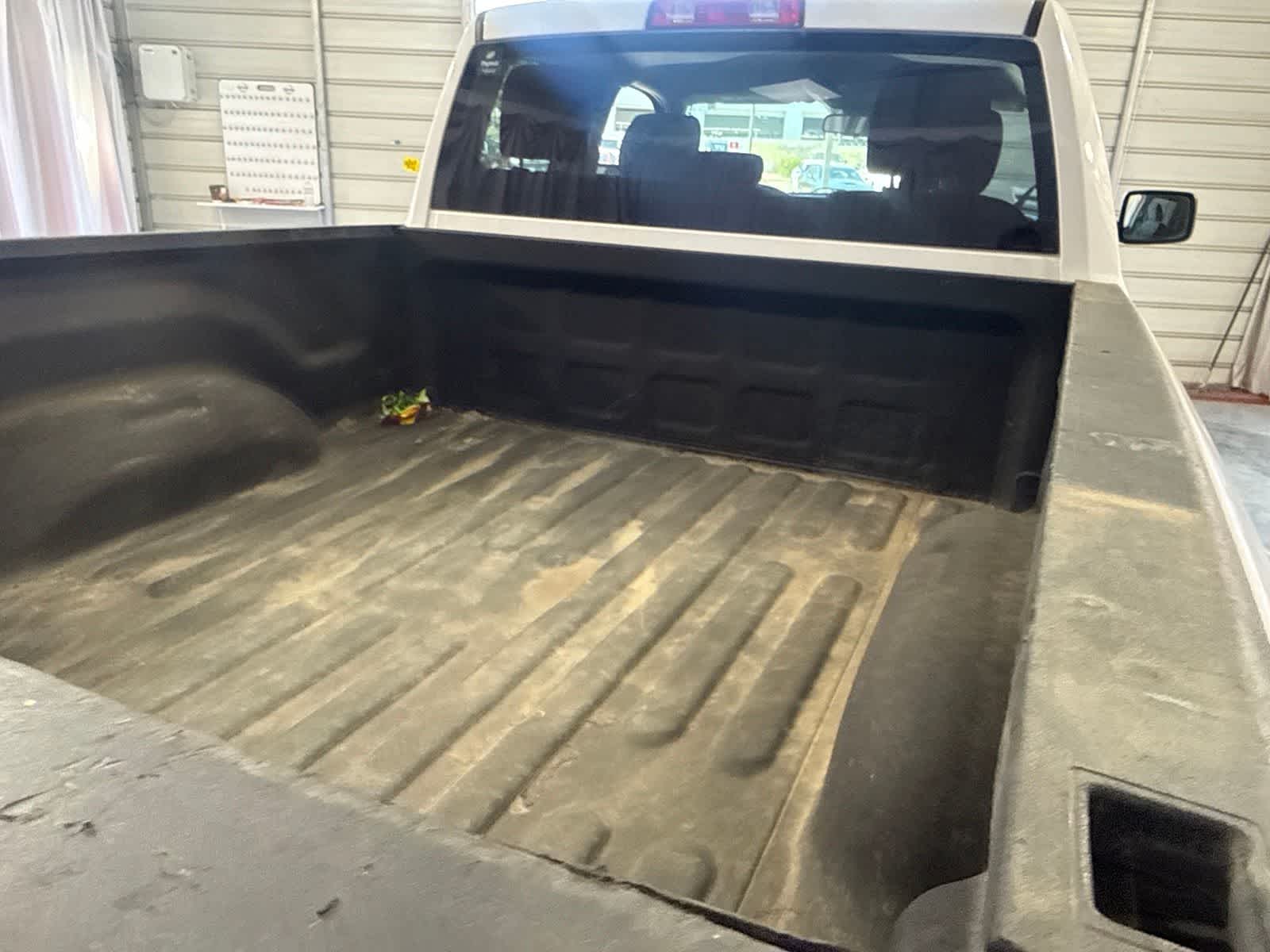 Thumbnail: 2022 RAM 1500 Classic - 16