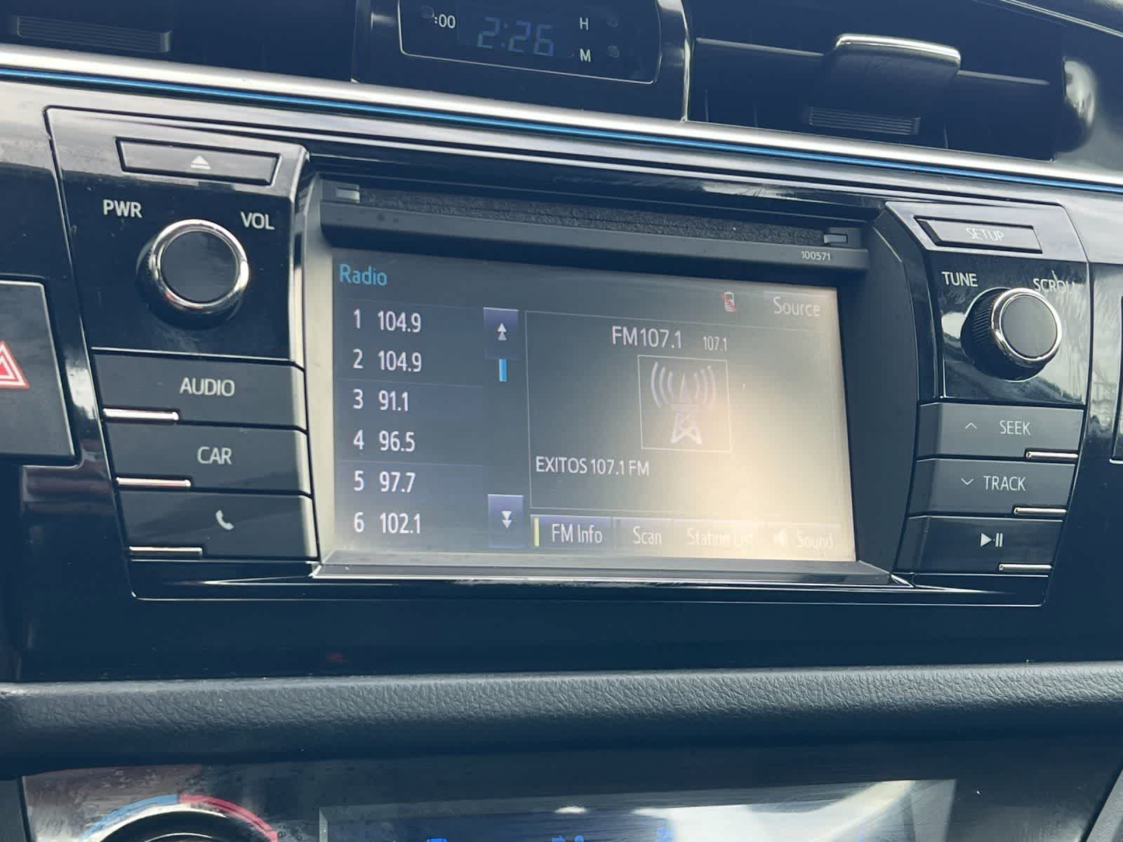 Thumbnail: 2016 Toyota Corolla - 18