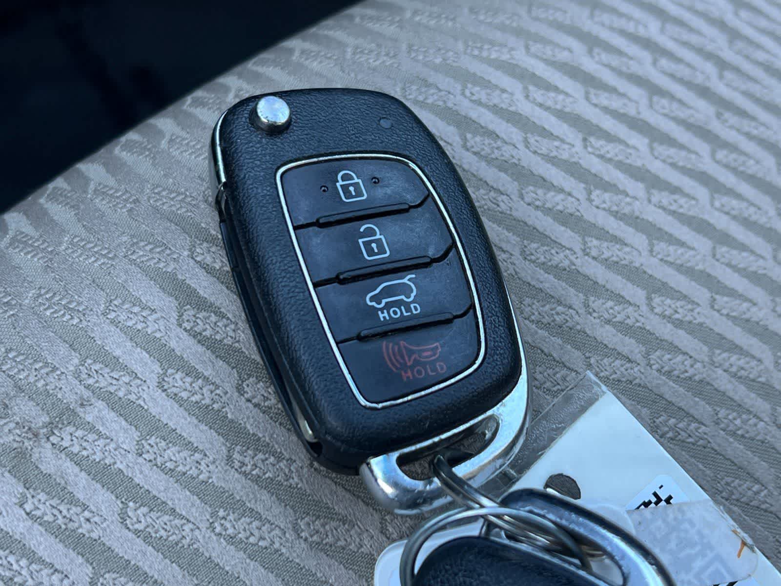 Thumbnail: 2017 Hyundai Santa Fe - 26