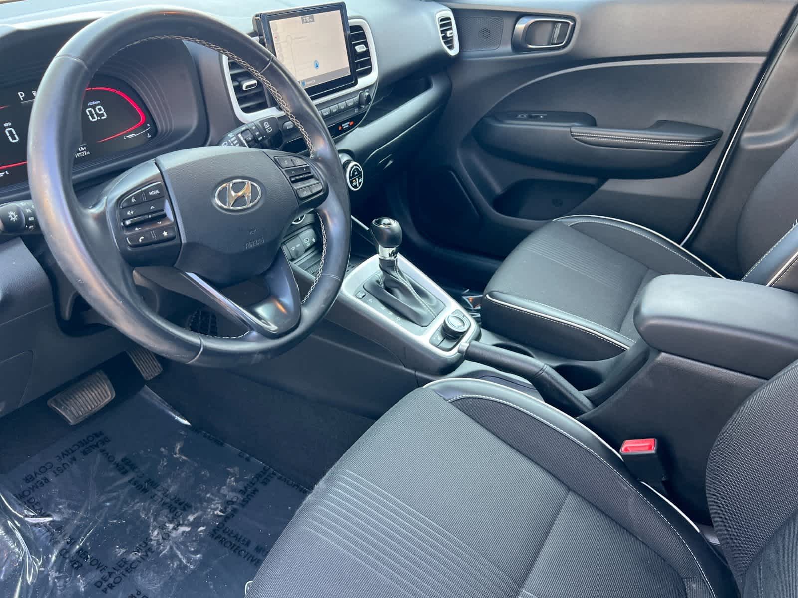 Thumbnail: 2023 Hyundai Venue - 11