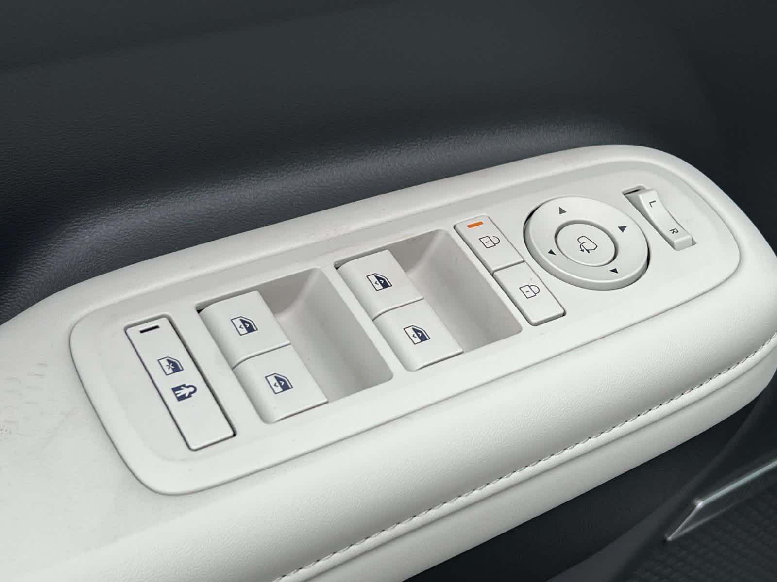 Thumbnail: 2025 Hyundai Santa Fe - 13