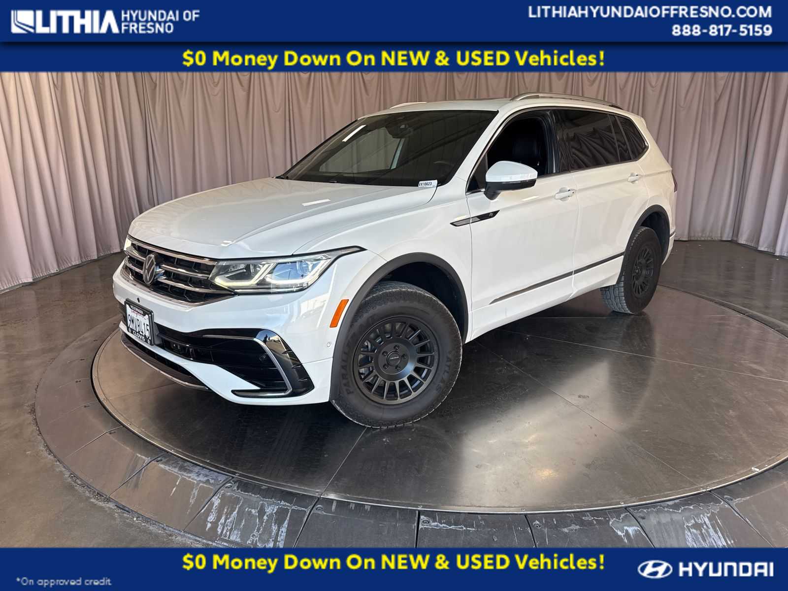 2024 Volkswagen Tiguan 2.0T SEL R-Line 4Motion's photo