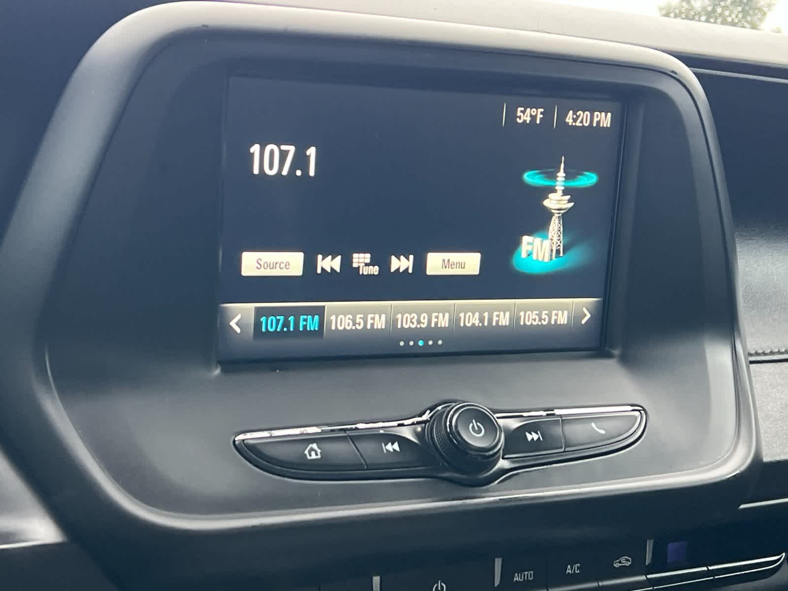 Thumbnail: 2018 Chevrolet Camaro - 18