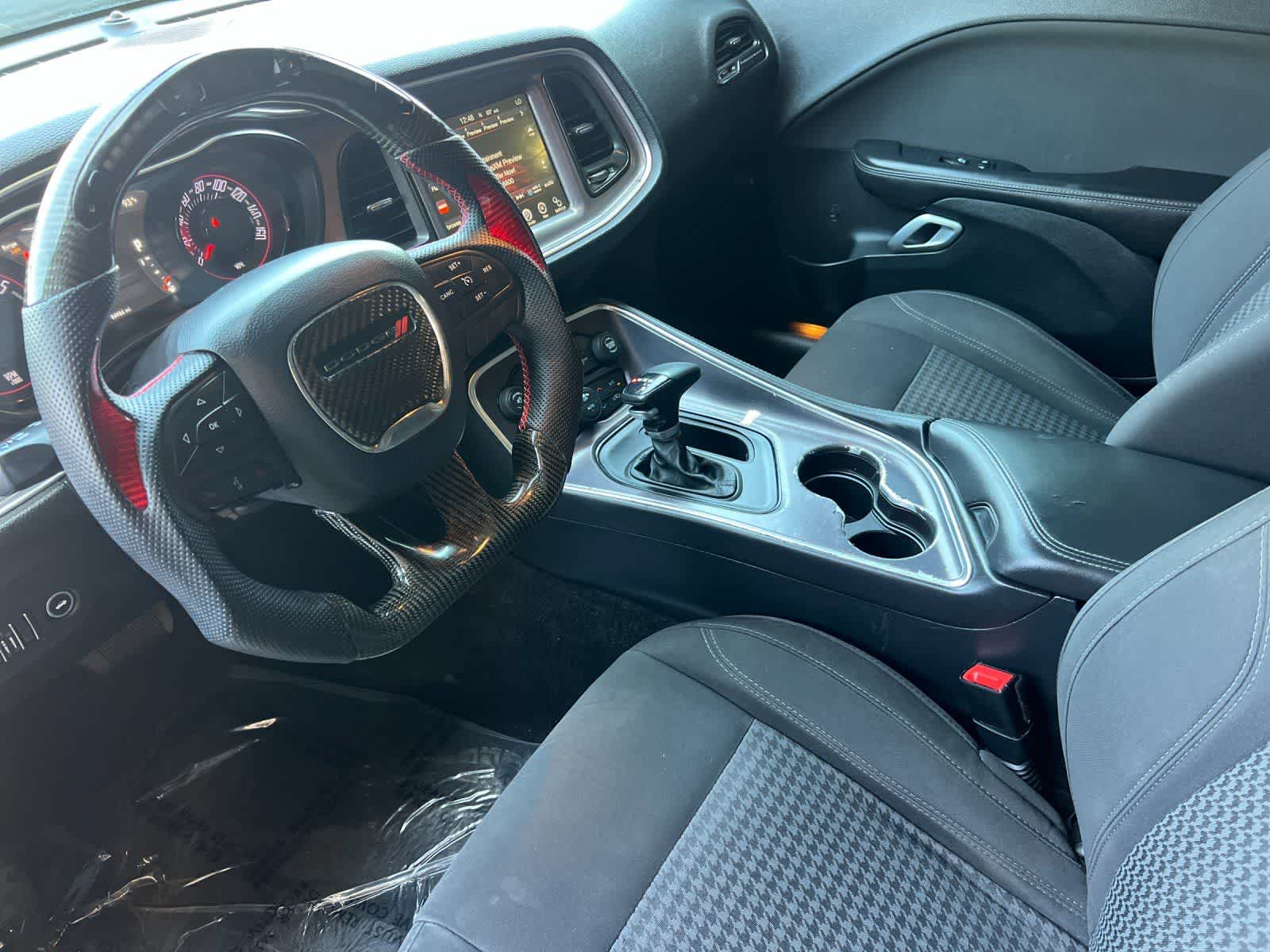 Thumbnail: 2016 Dodge Challenger - 12