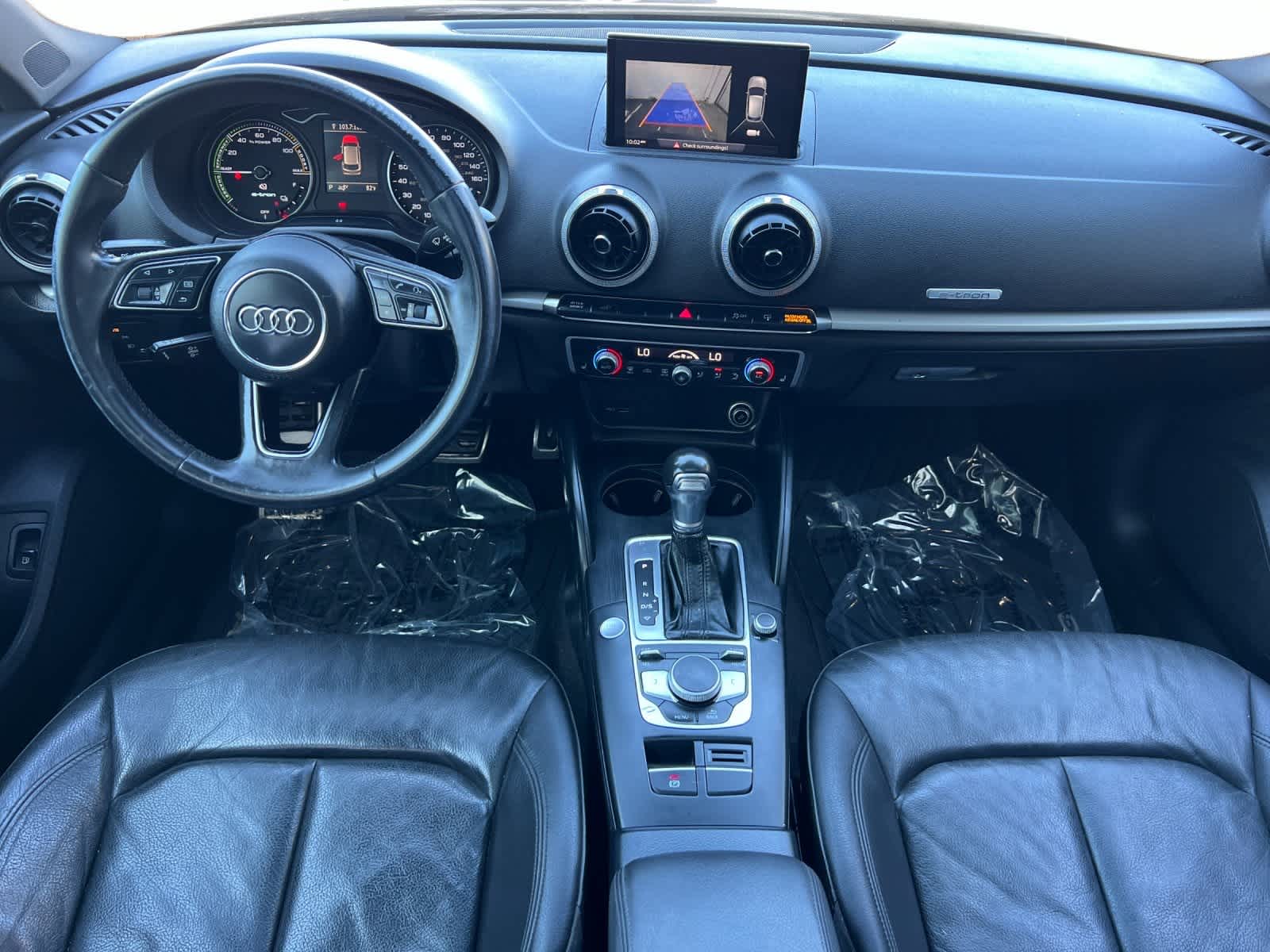 Thumbnail: 2017 Audi A3 e-tron - 3