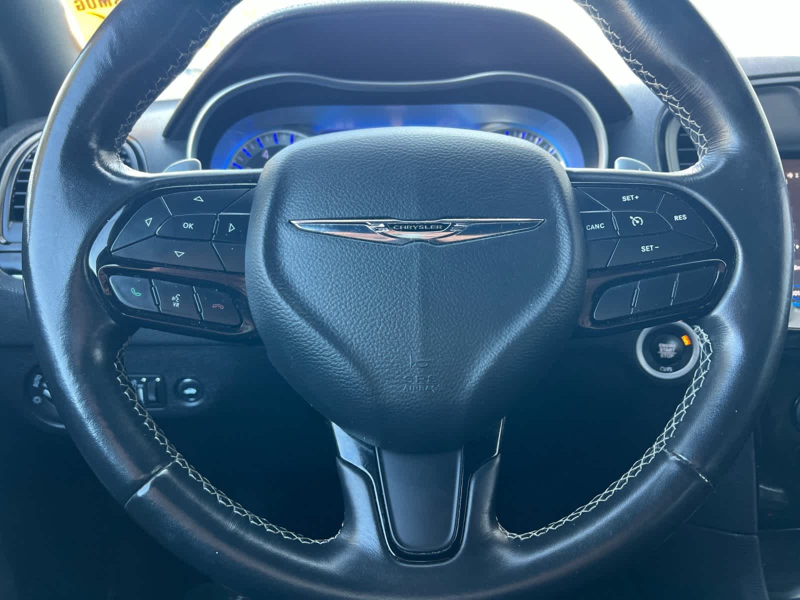 Thumbnail: 2021 Chrysler 300 - 24