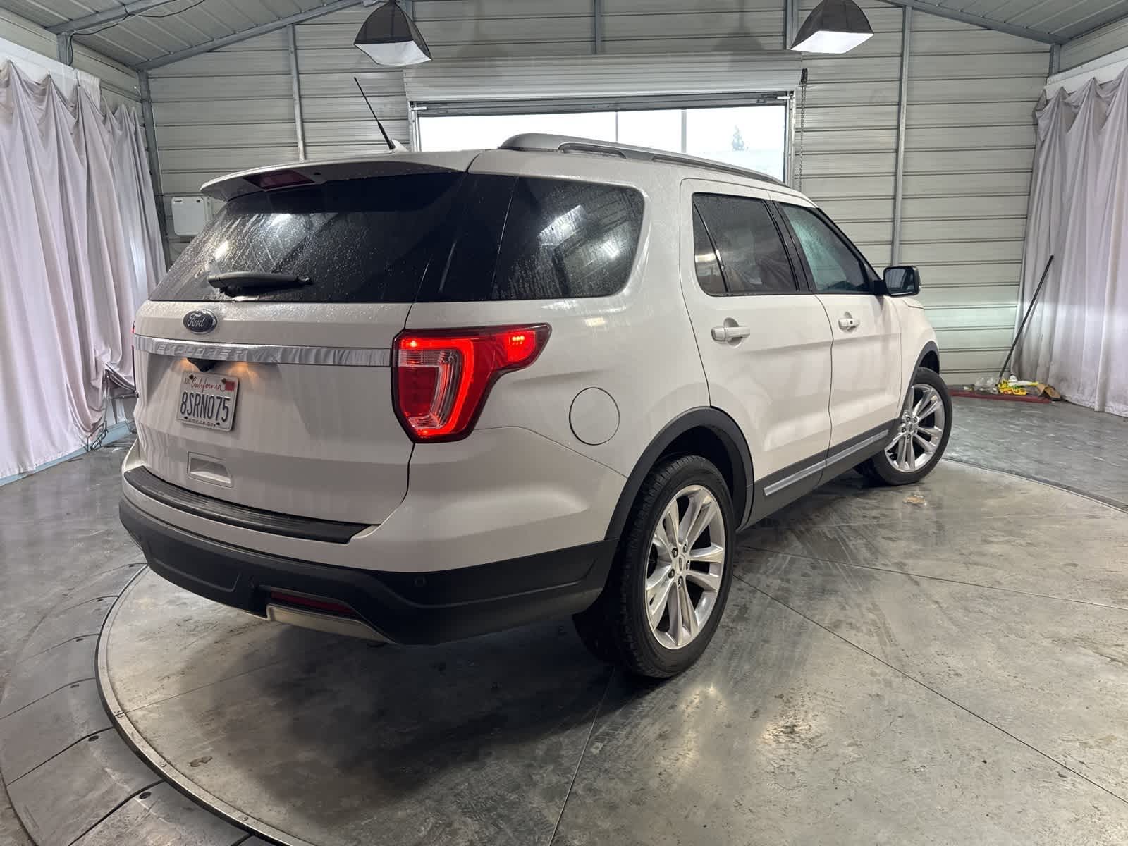 Thumbnail: 2019 Ford Explorer - 5