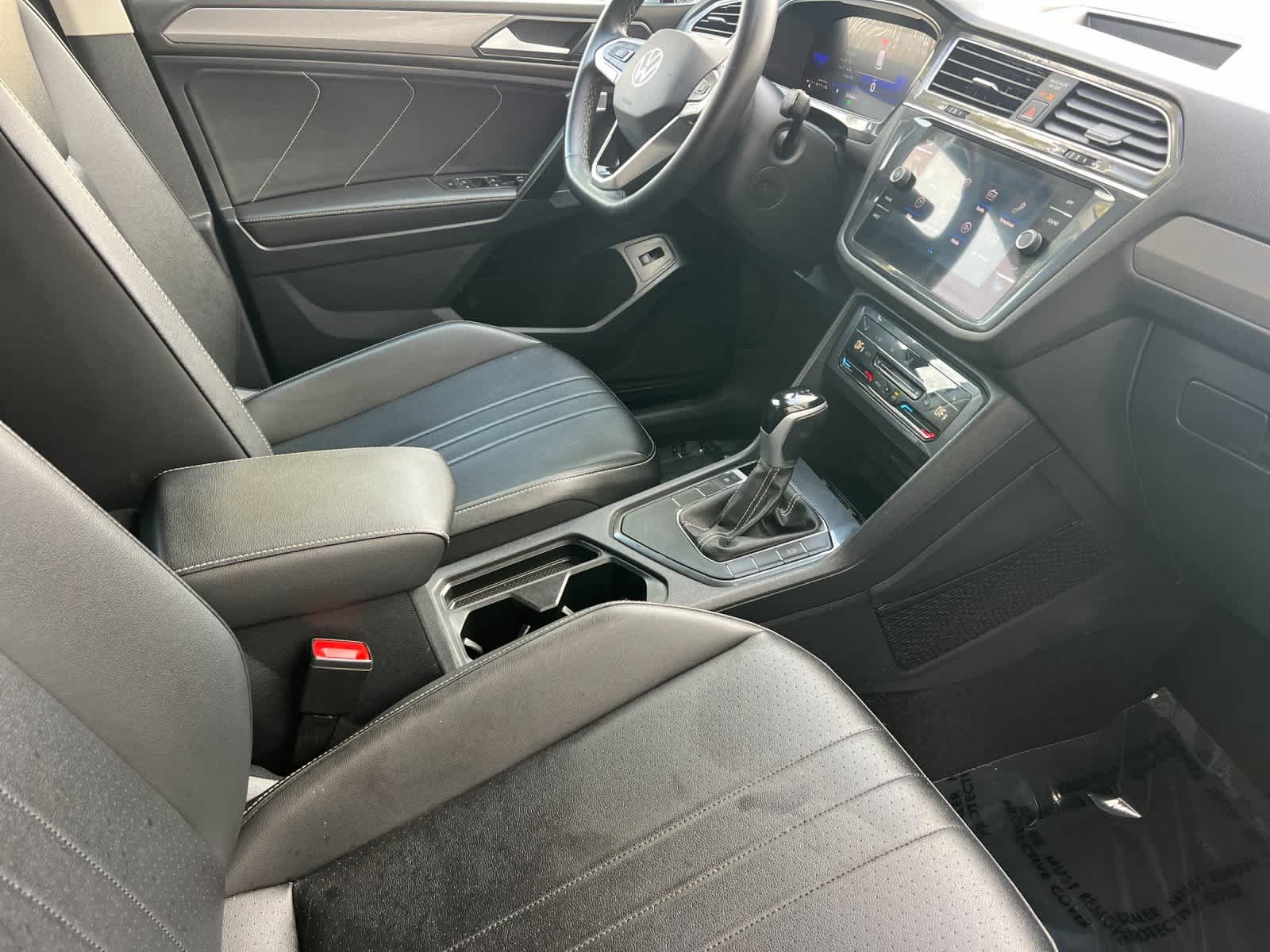 Thumbnail: 2024 Volkswagen Tiguan - 18