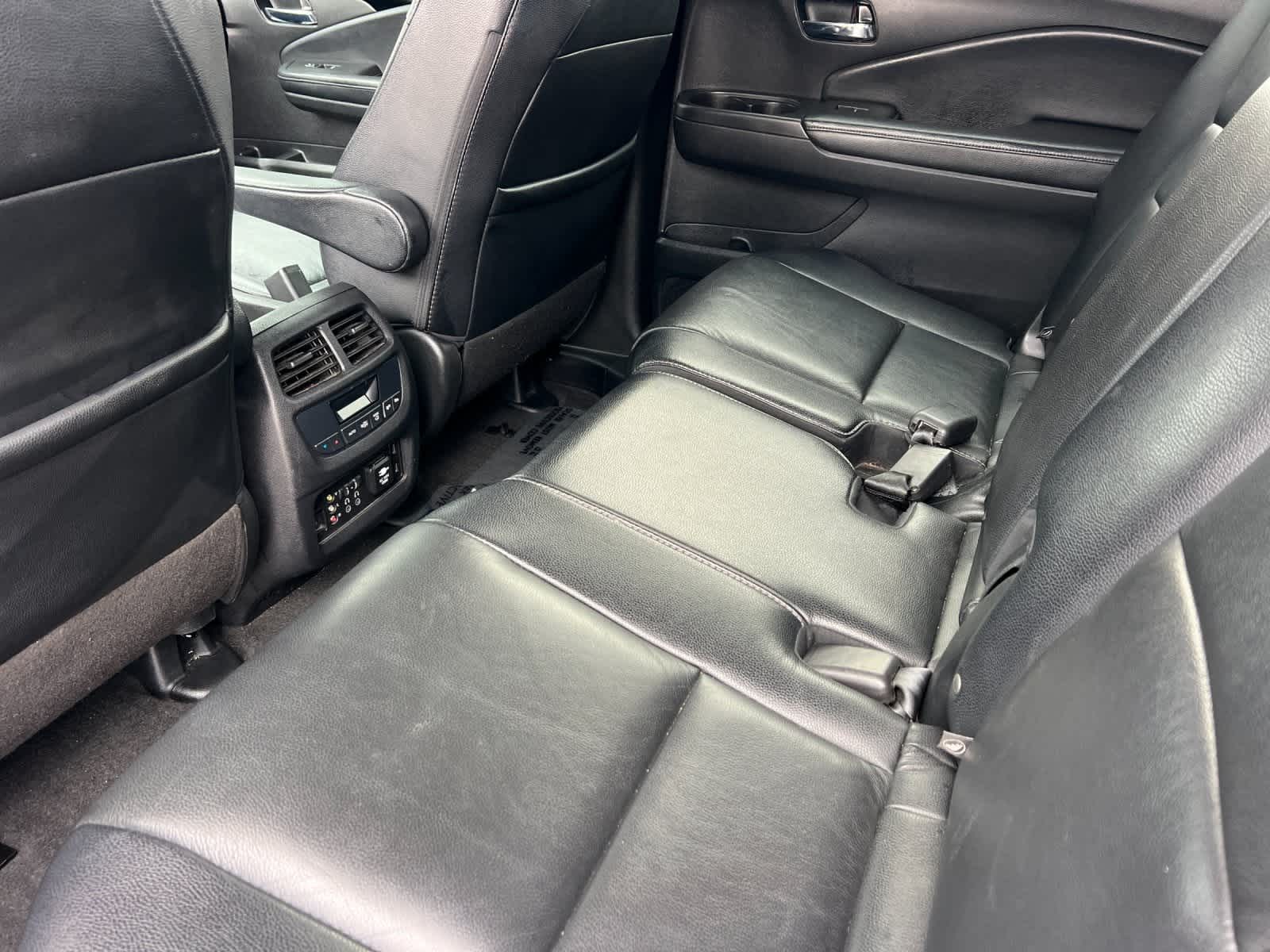 Thumbnail: 2018 Honda Pilot - 5