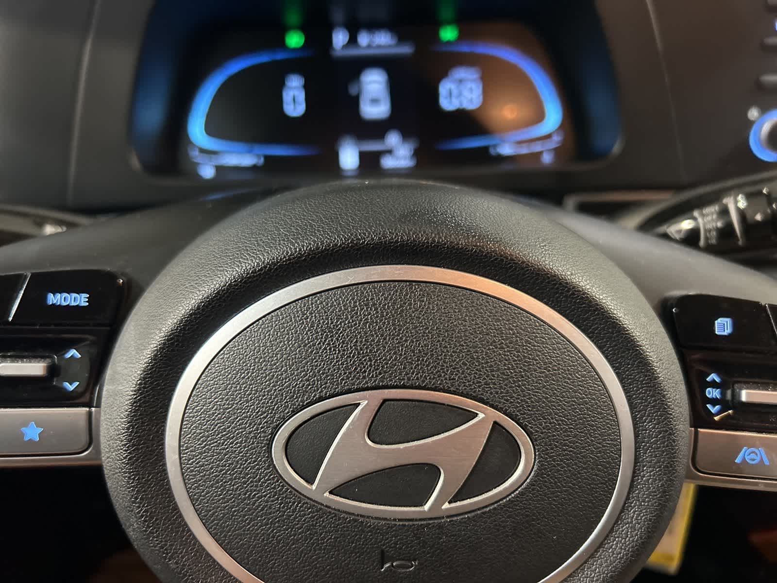 Thumbnail: 2025 Hyundai Elantra - 29