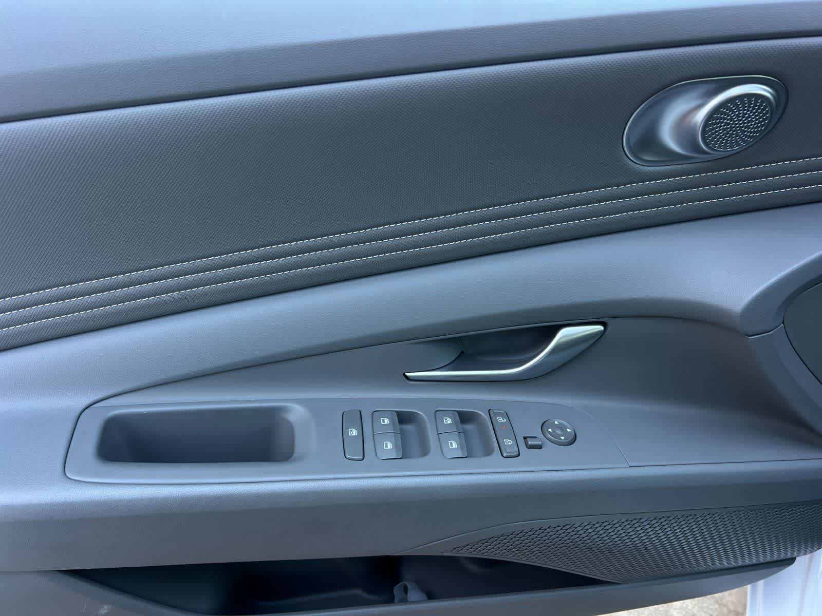 Thumbnail: 2025 Hyundai Elantra - 13