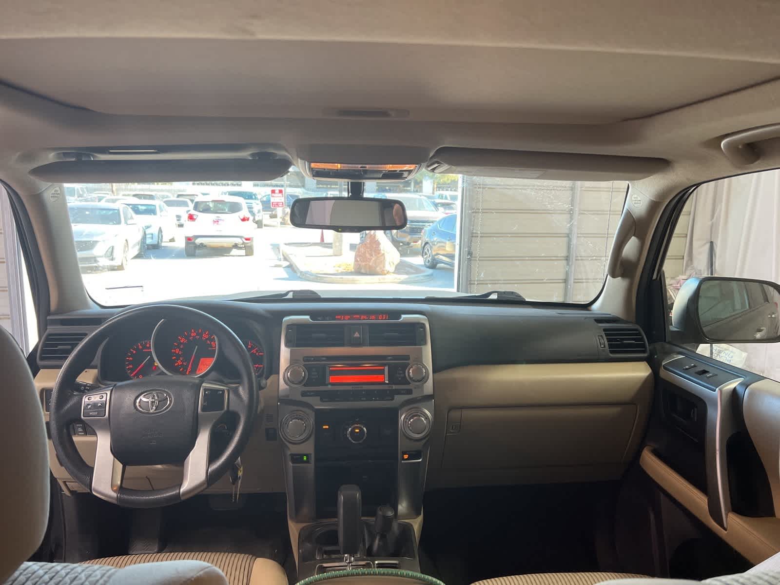 Thumbnail: 2010 Toyota 4Runner - 31