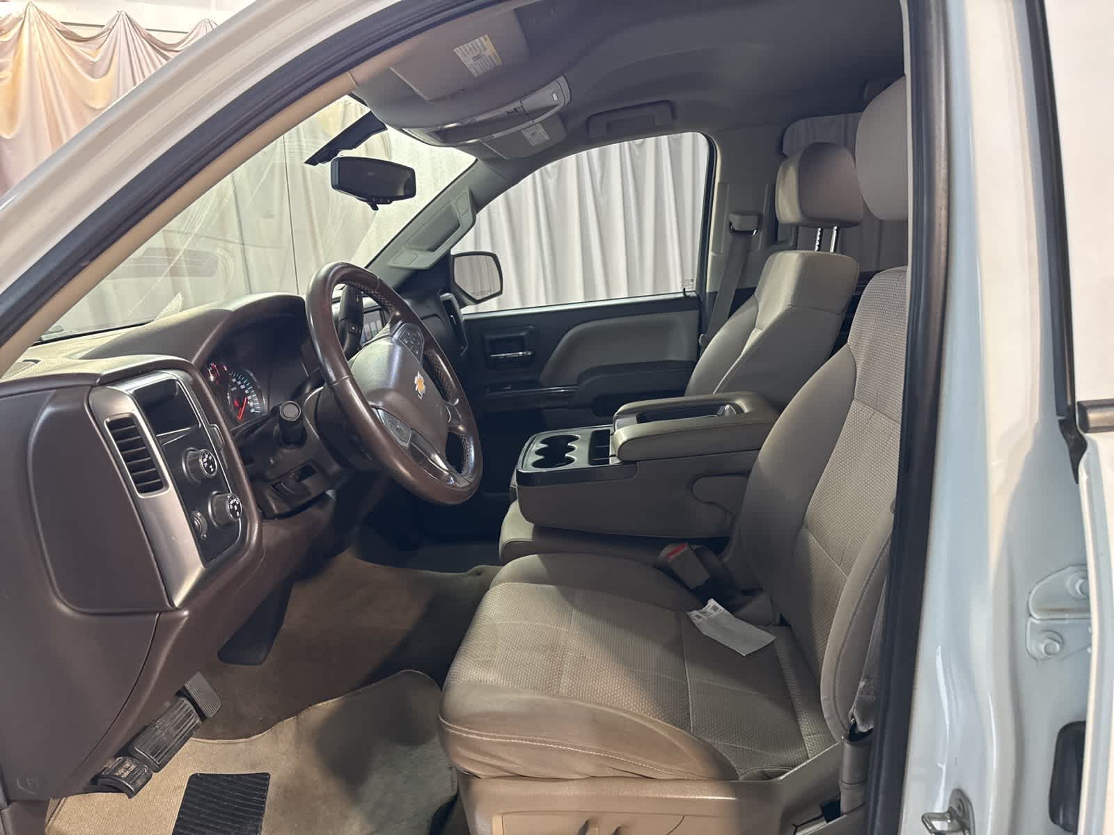 Thumbnail: 2015 Chevrolet Silverado 1500 - 20