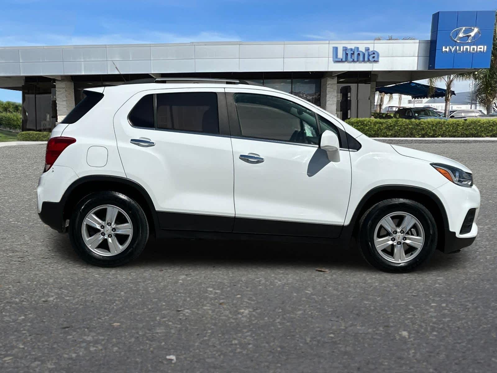 Thumbnail: 2019 Chevrolet Trax - 8
