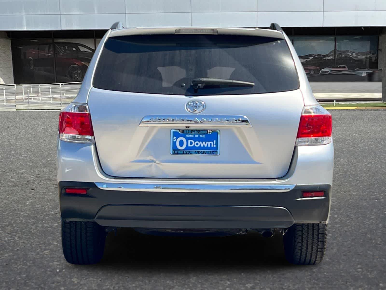 Thumbnail: 2013 Toyota Highlander - 8