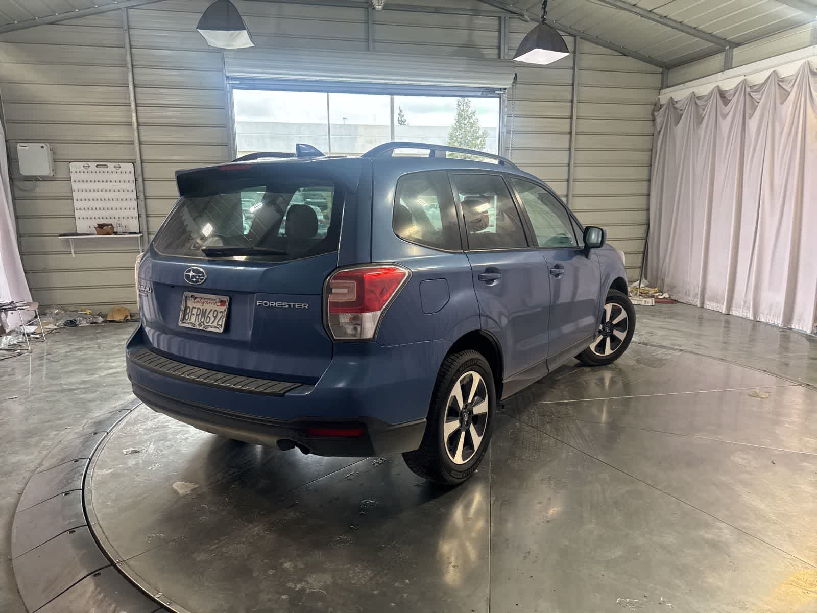 2018 Subaru Forester 2.5i Premium photo 4