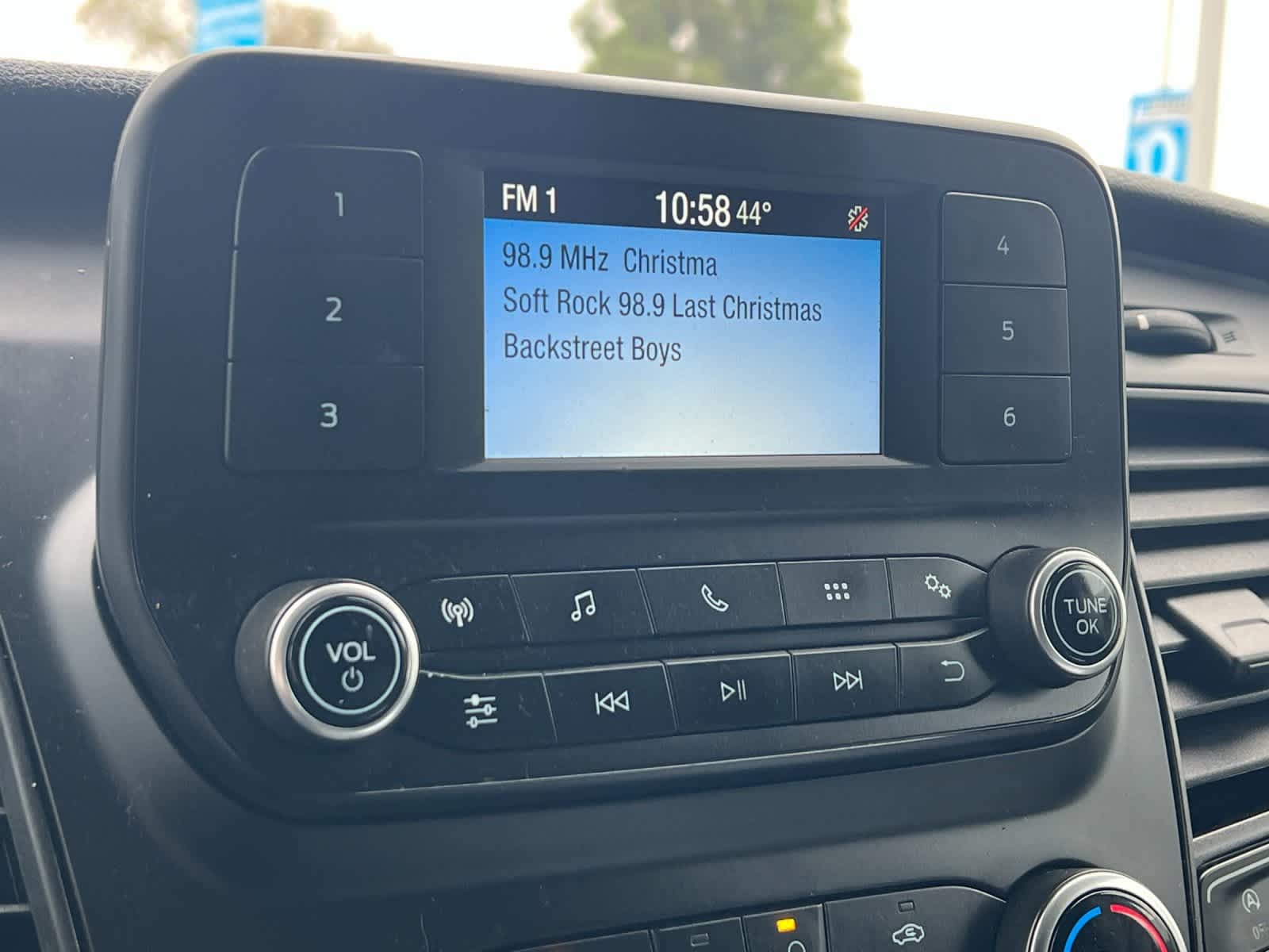 Thumbnail: 2020 Ford Transit Series - 18