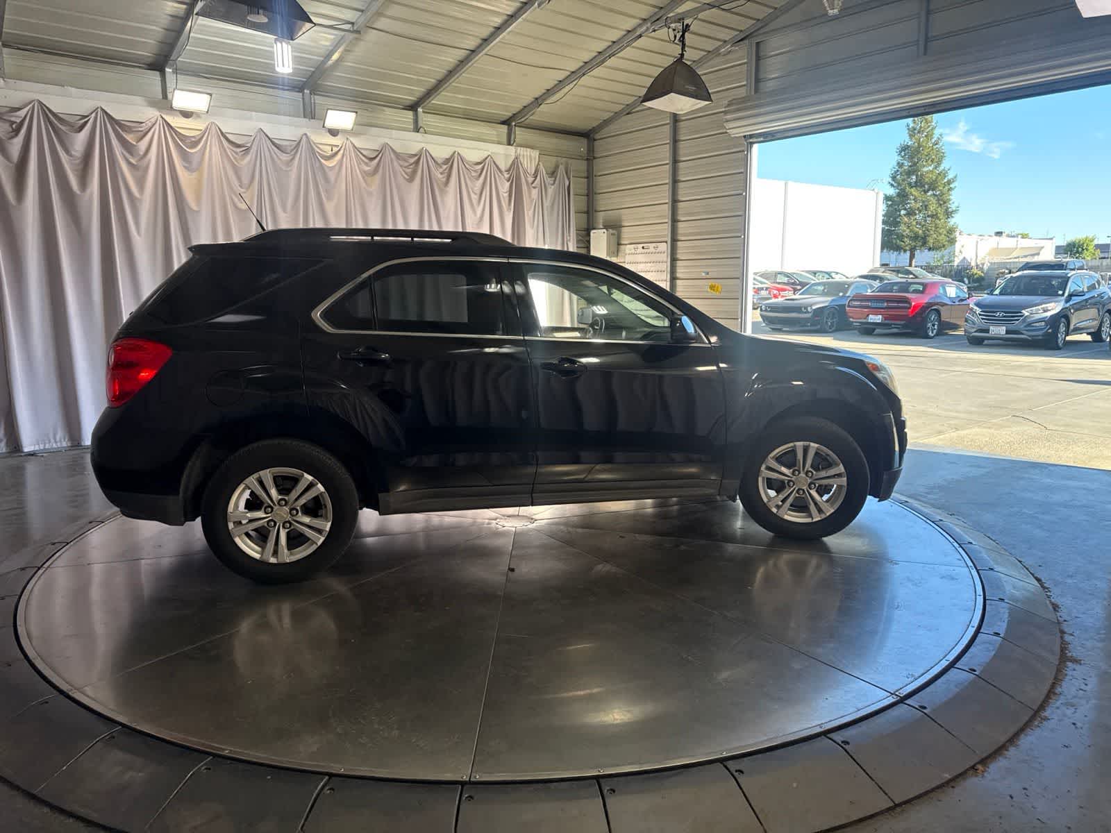 Thumbnail: 2012 Chevrolet Equinox - 4