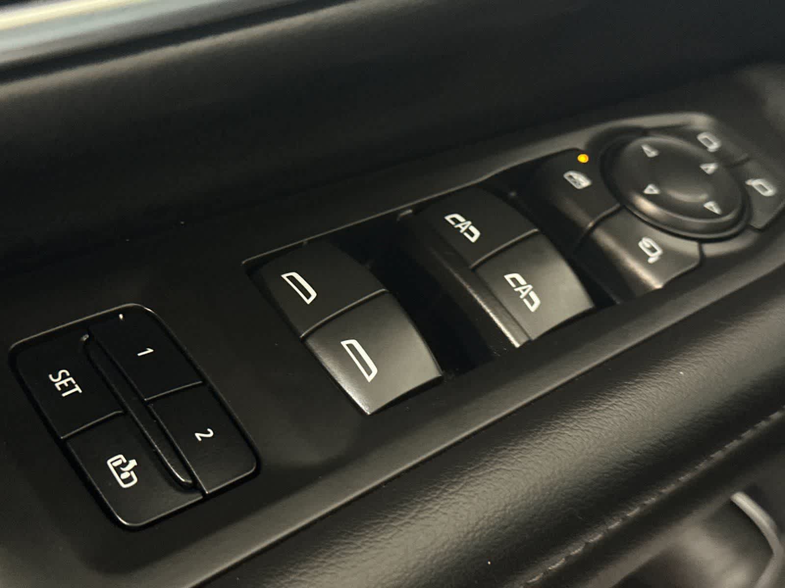 Thumbnail: 2023 Chevrolet Suburban - 14