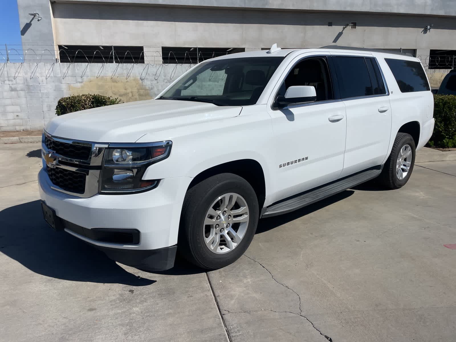 Used 2017 Chevrolet Suburban LT with VIN 1GNSKHKC4HR241017 for sale in Fresno, CA