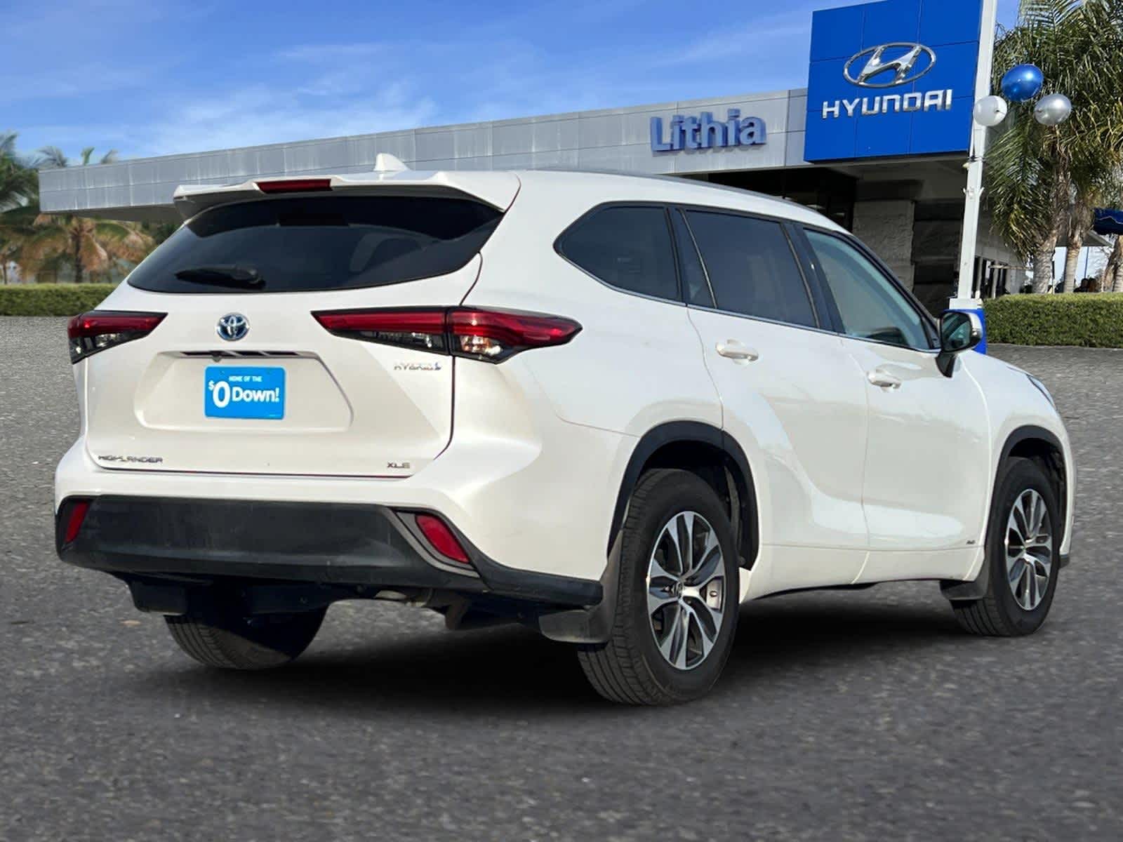 Thumbnail: 2022 Toyota Highlander - 2