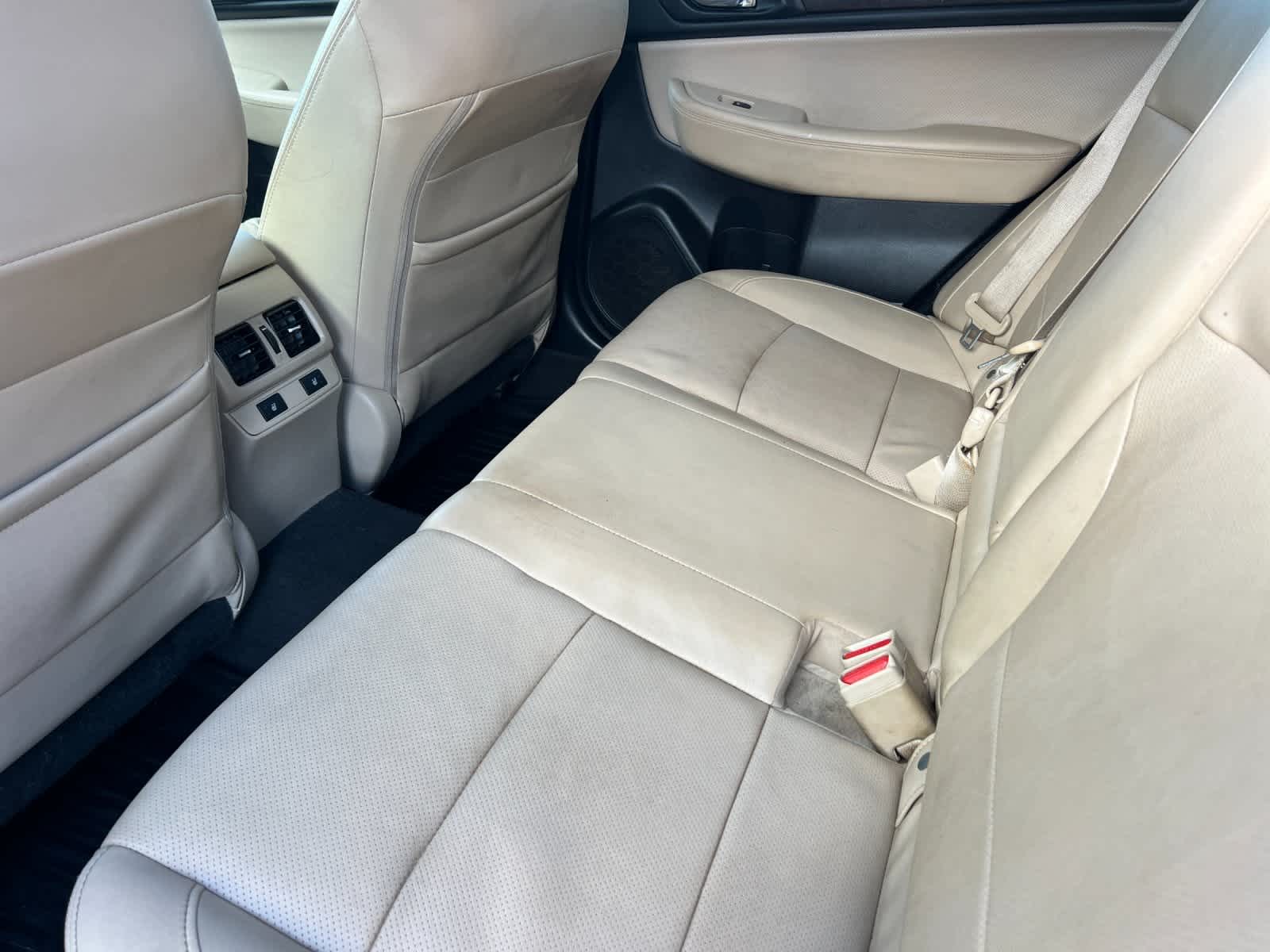 Thumbnail: 2016 Subaru Outback - 4