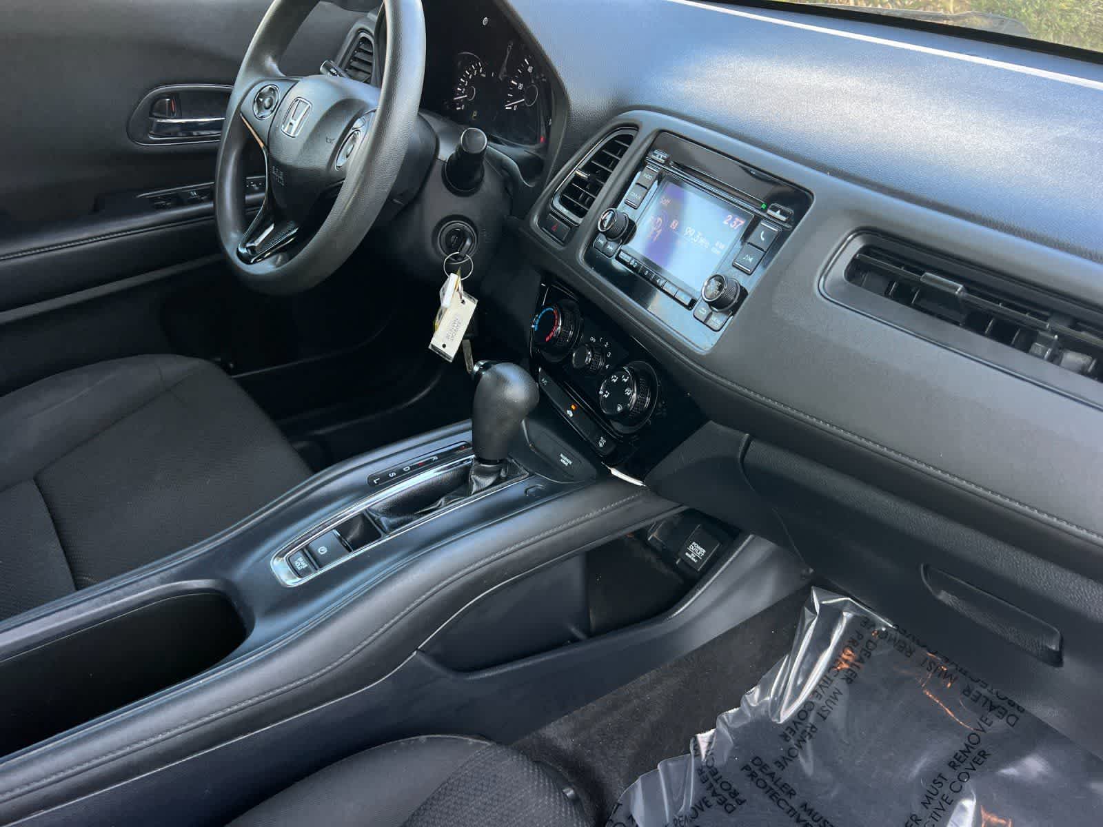 Thumbnail: 2017 Honda HR-V - 17