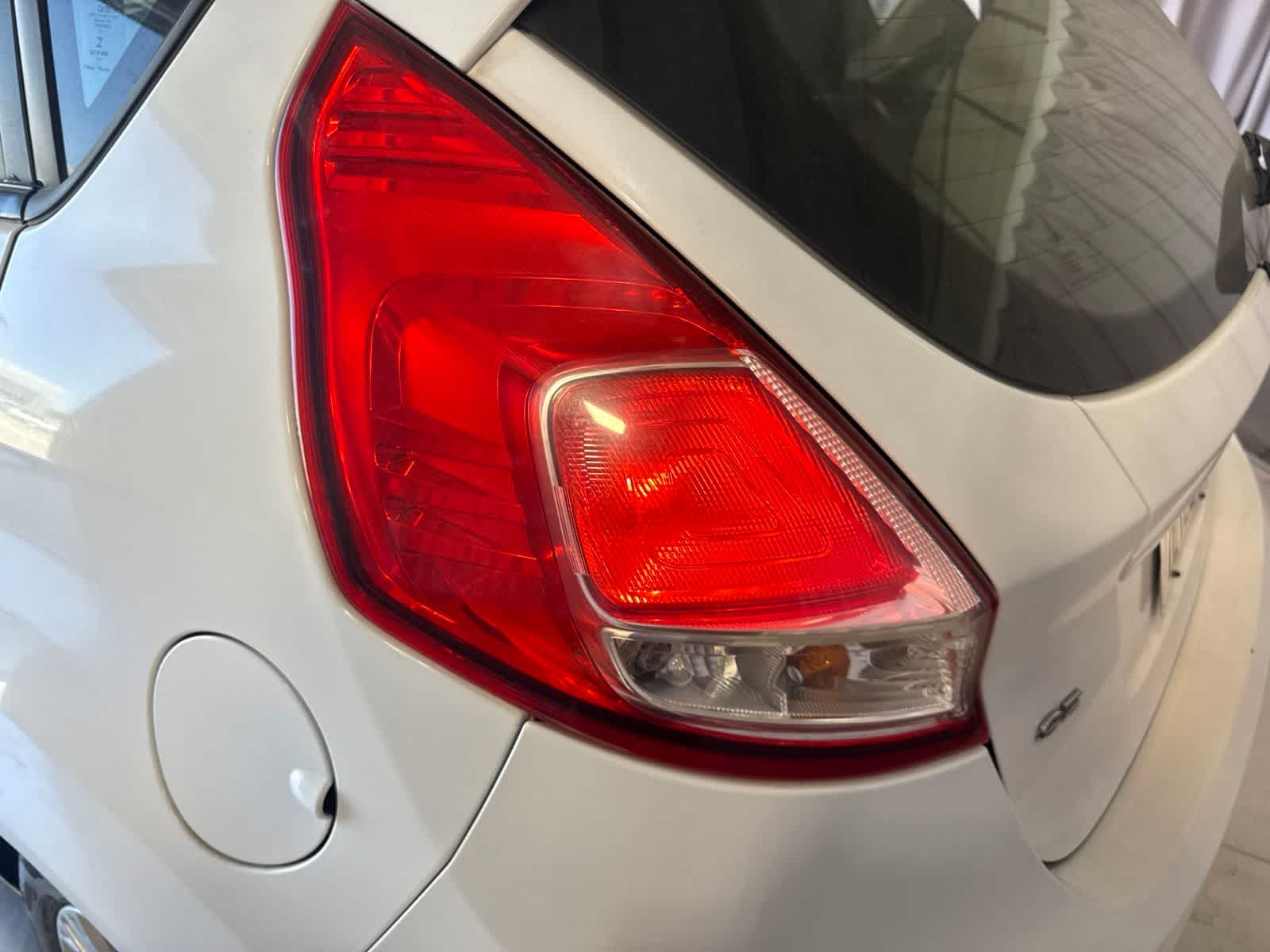 Thumbnail: 2016 Ford Fiesta - 11