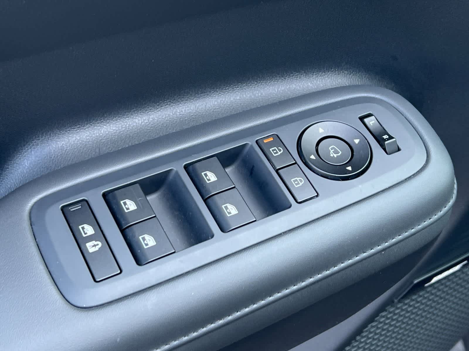 Thumbnail: 2025 Hyundai Santa Fe - 14