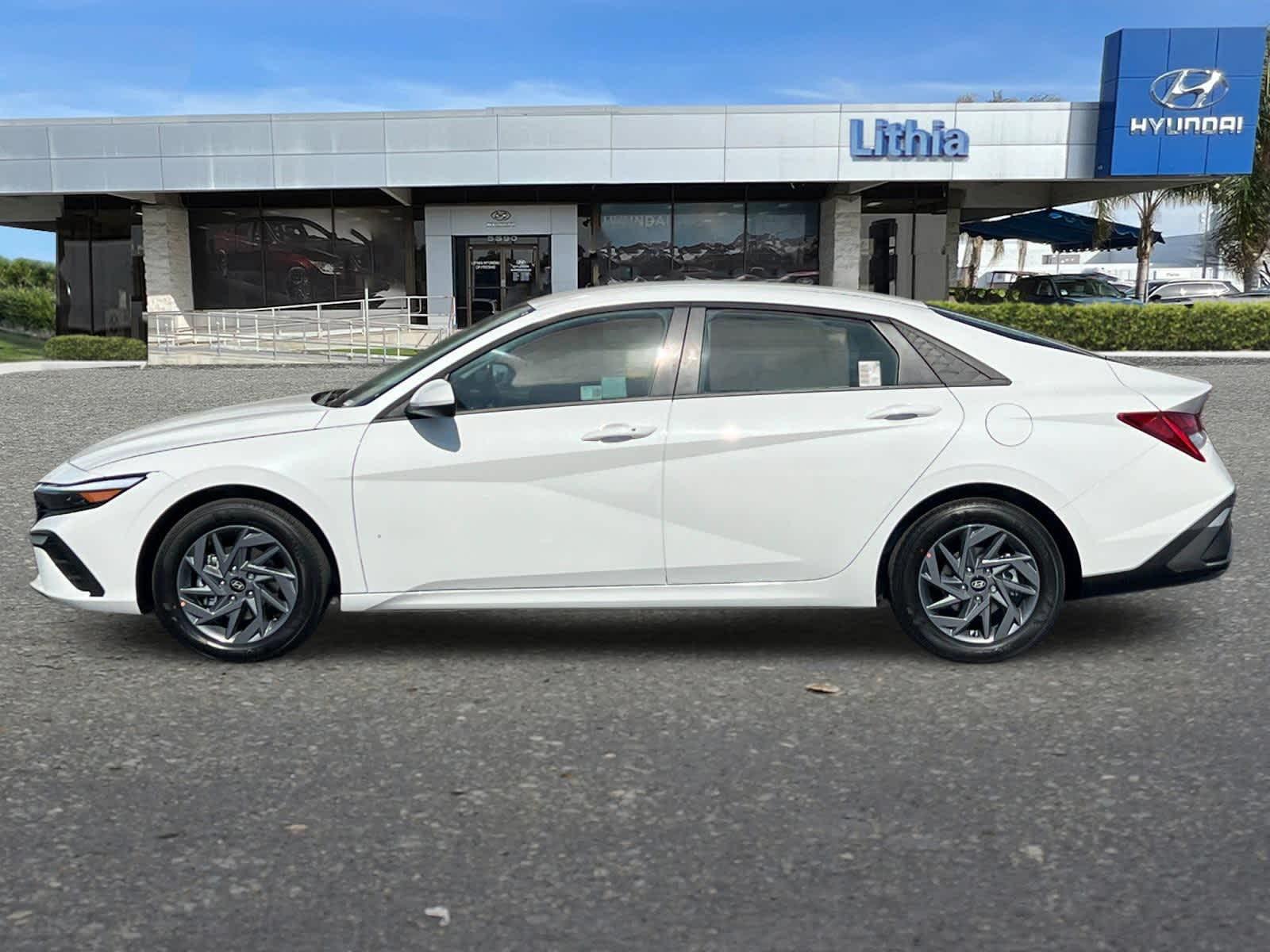 Thumbnail: 2025 Hyundai Elantra - 6