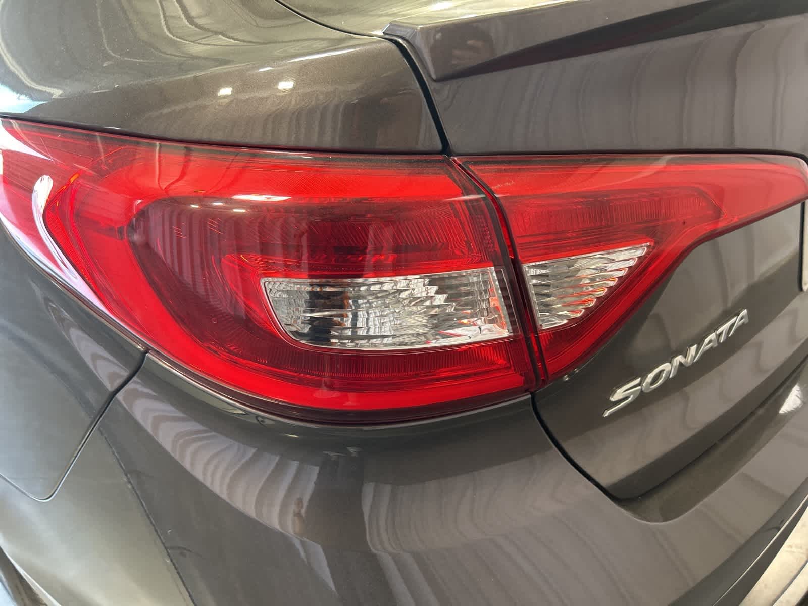 2017 Hyundai Sonata  12