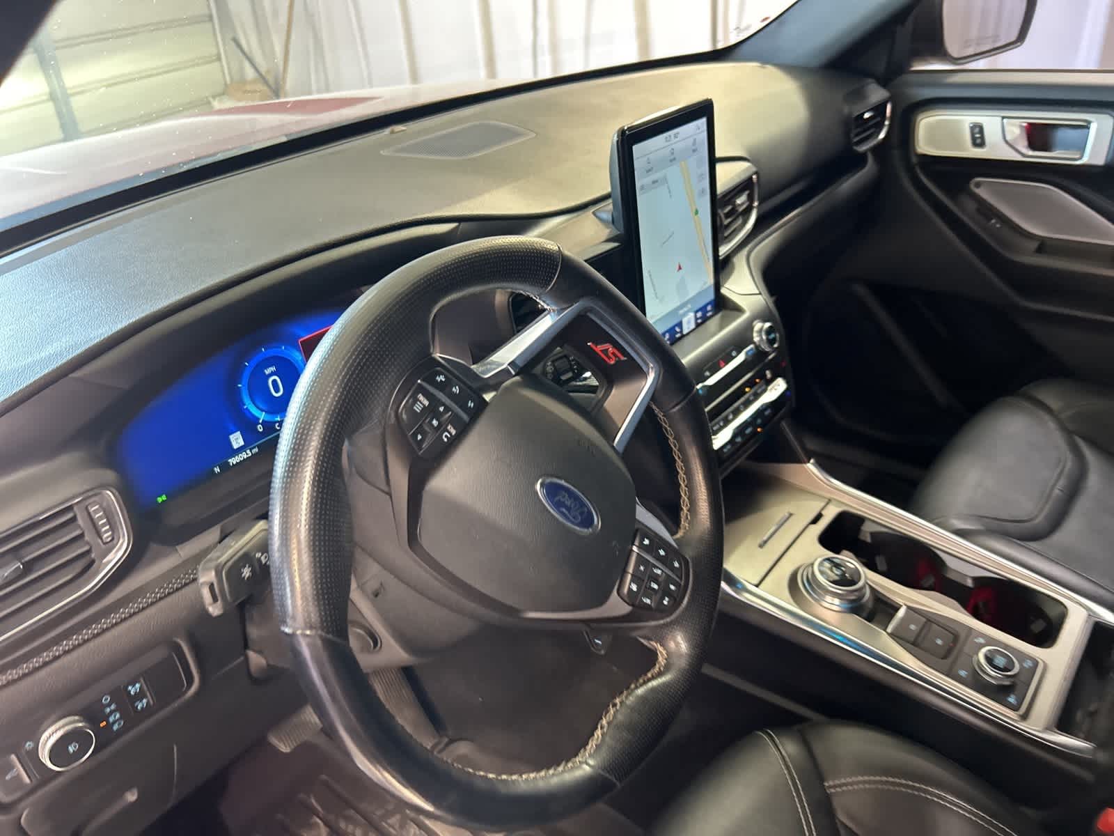 Thumbnail: 2020 Ford Explorer - 26