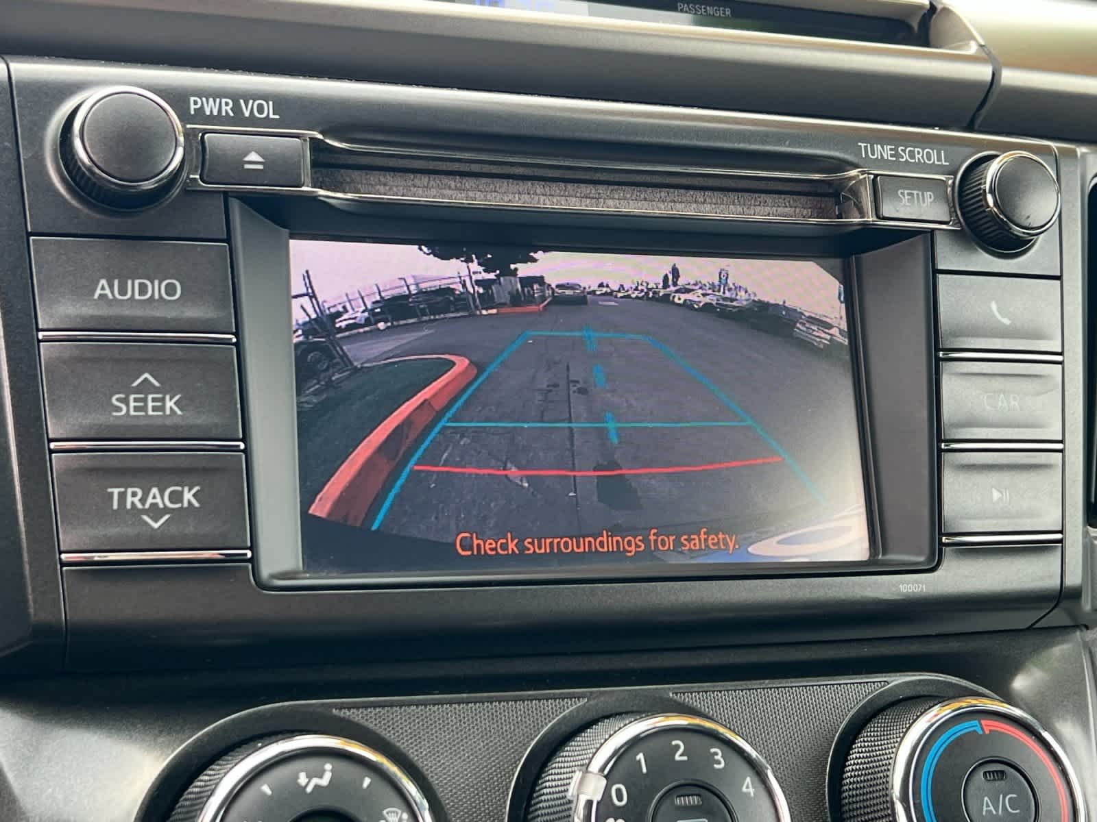 Thumbnail: 2013 Toyota RAV4 - 20