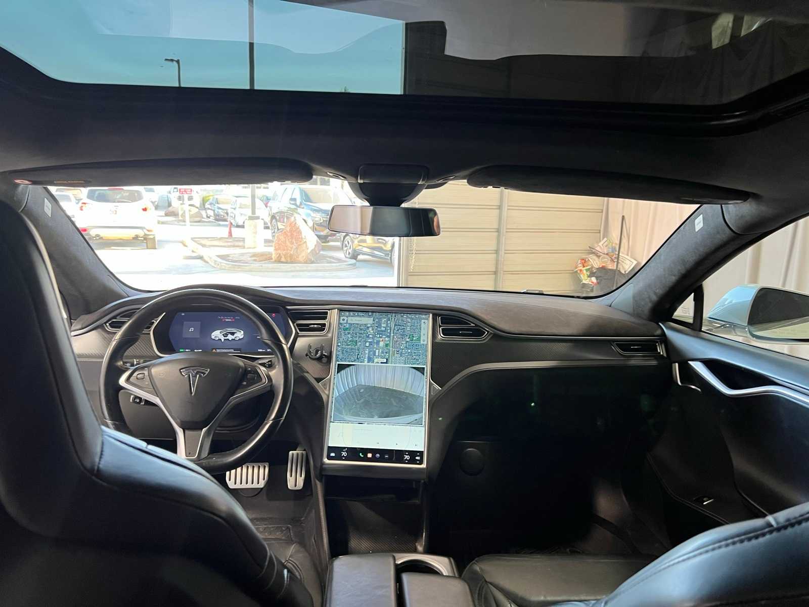 Thumbnail: 2015 Tesla Model S - 26