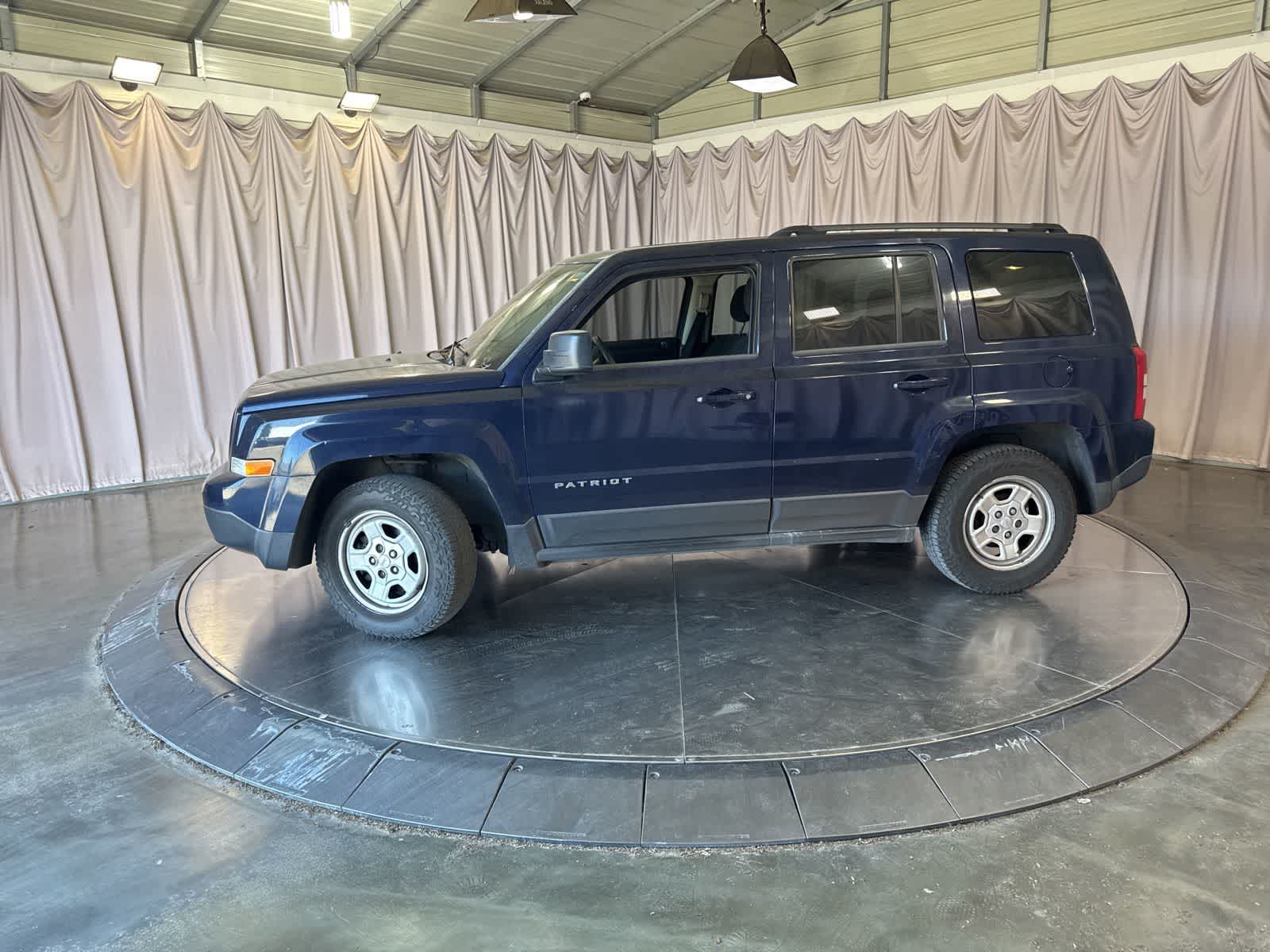 Thumbnail: 2015 Jeep Patriot - 6