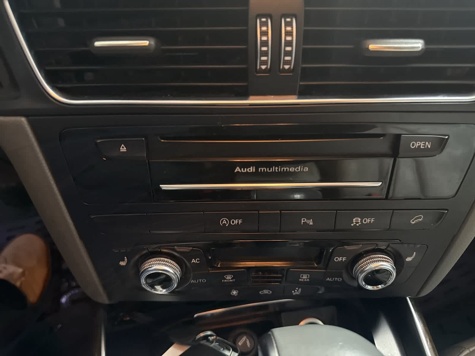 Thumbnail: 2014 Audi Q5 - 24