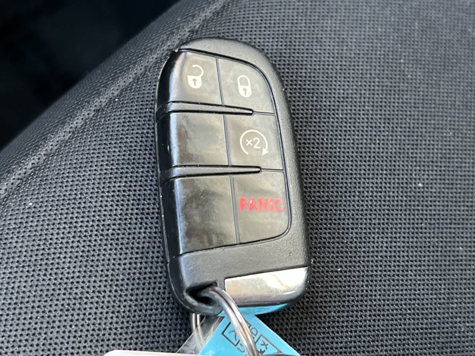 Thumbnail: 2016 Jeep Renegade - 28