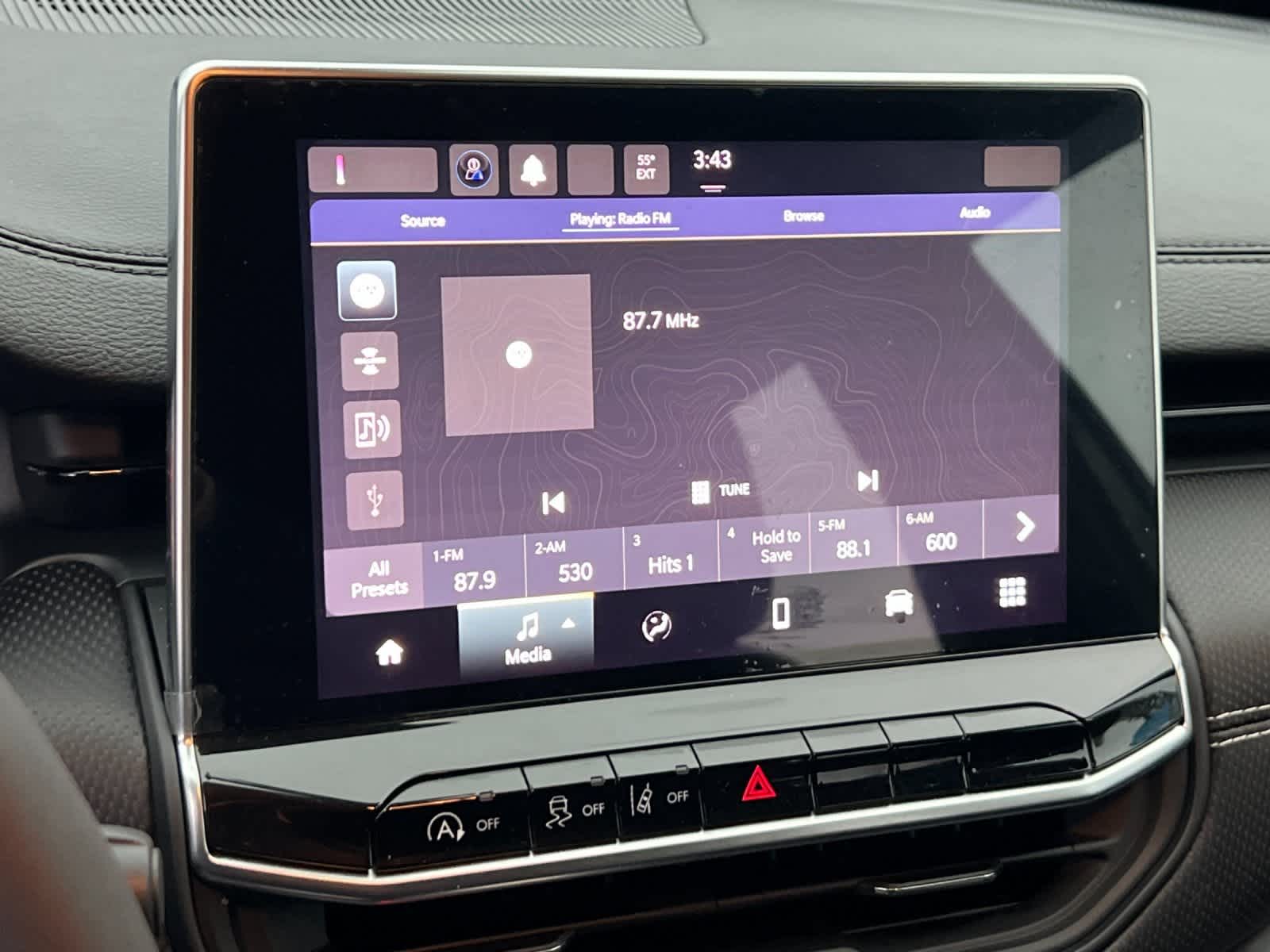 Thumbnail: 2023 Jeep Compass - 18