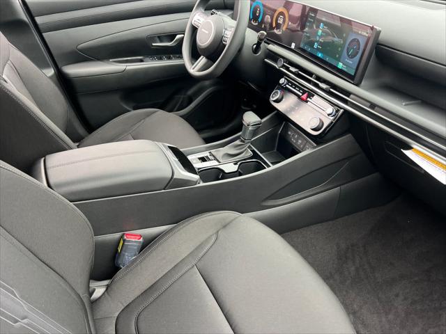 Thumbnail: 2025 Hyundai Tucson - 16