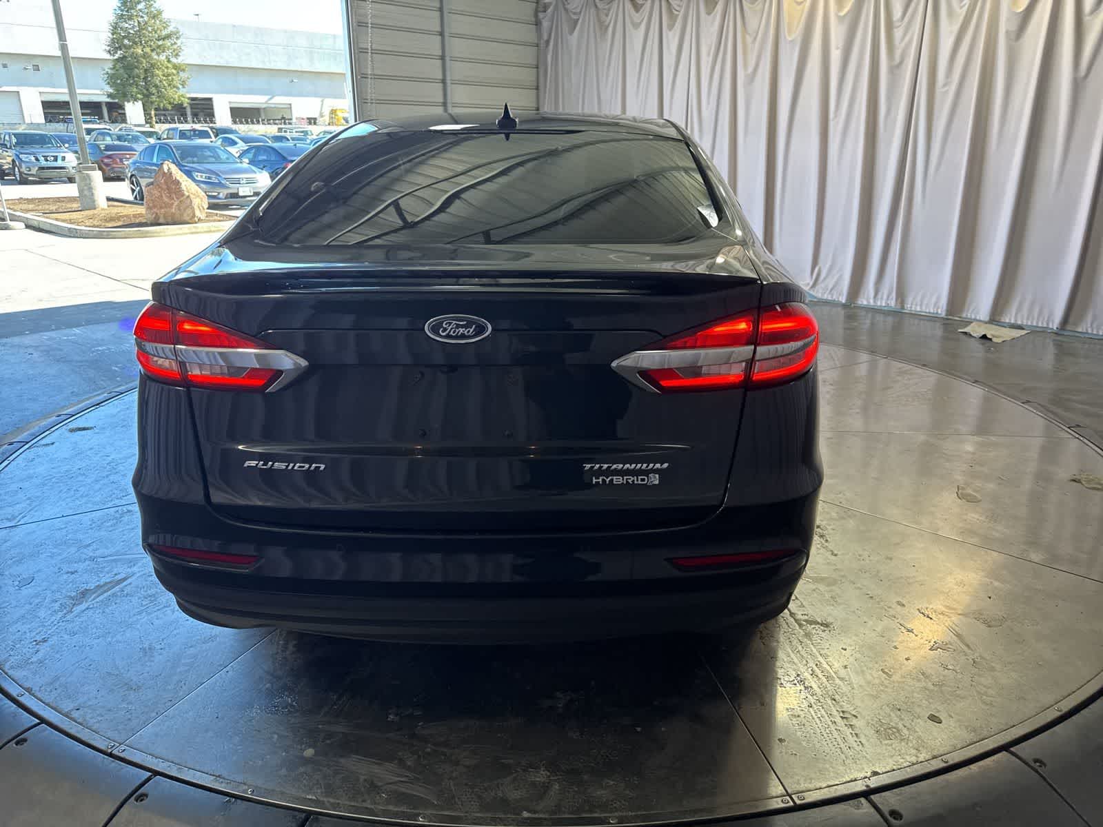 2020 Ford Fusion Hybrid Titanium photo 5