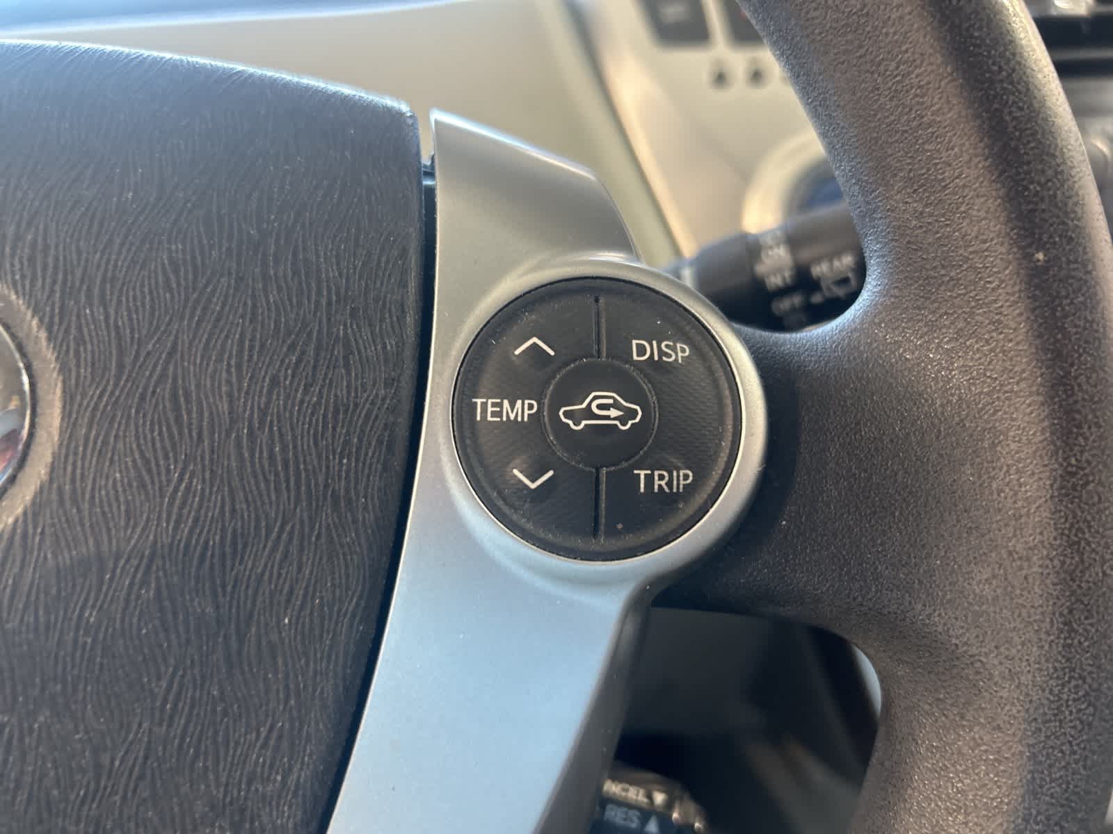 Thumbnail: 2012 Toyota Prius v - 29
