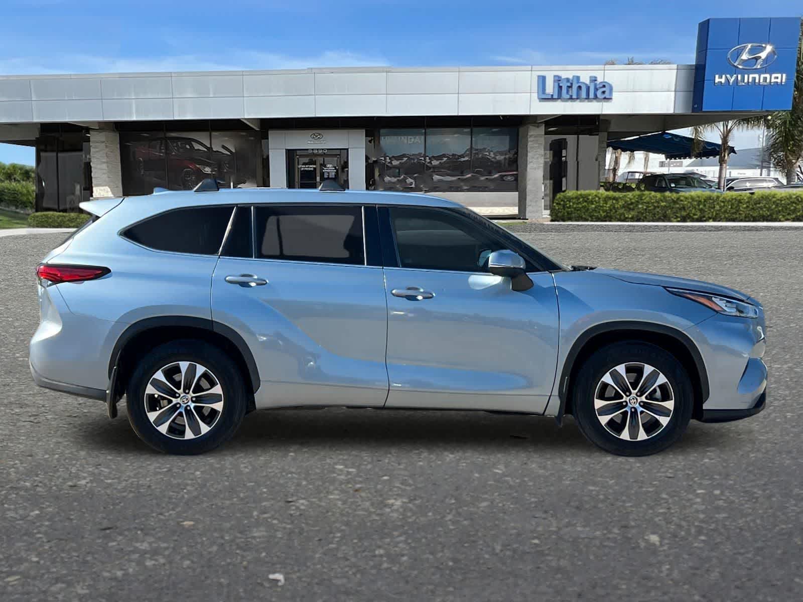 Thumbnail: 2020 Toyota Highlander - 9