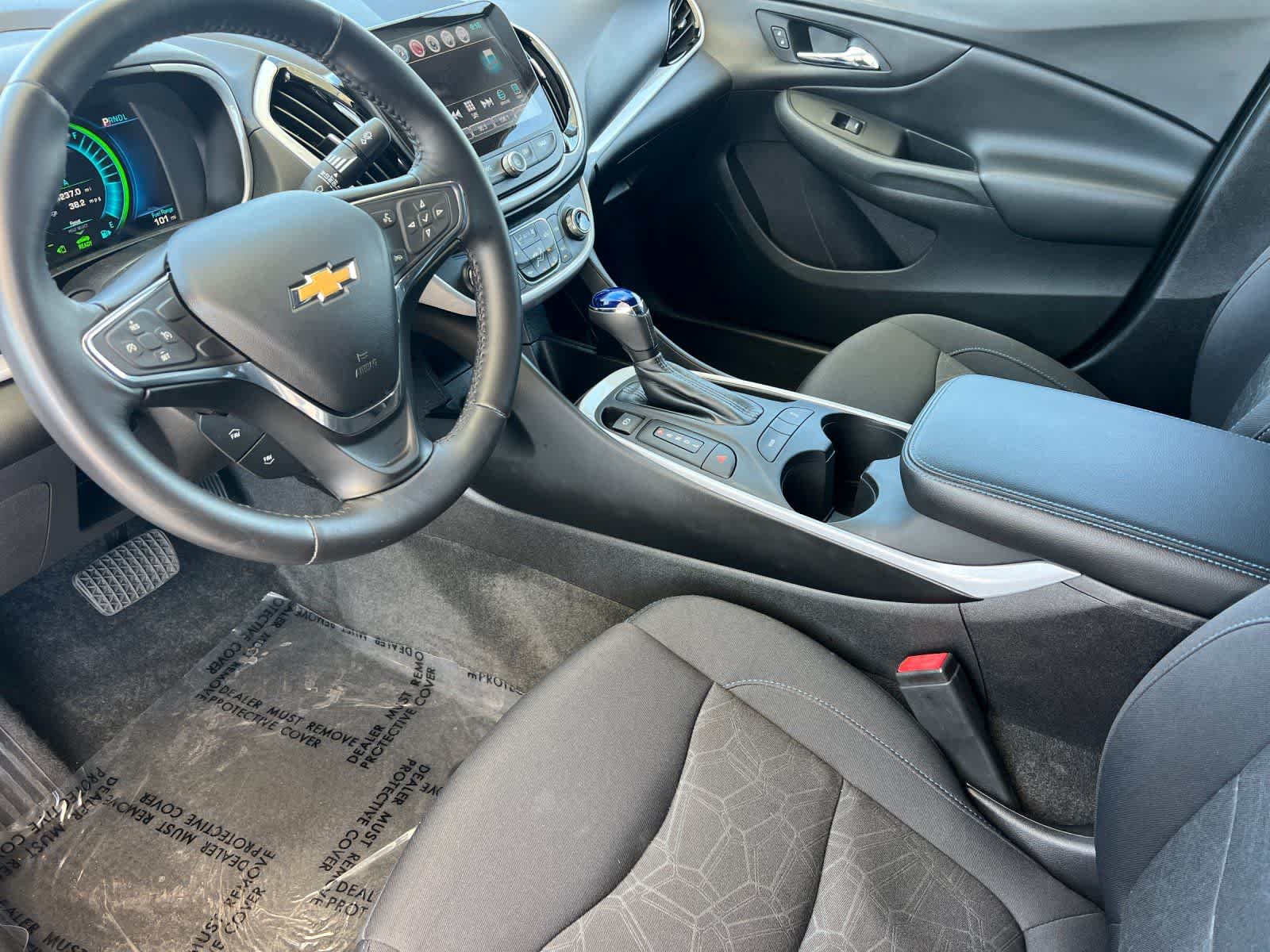 Thumbnail: 2017 Chevrolet Volt - 12