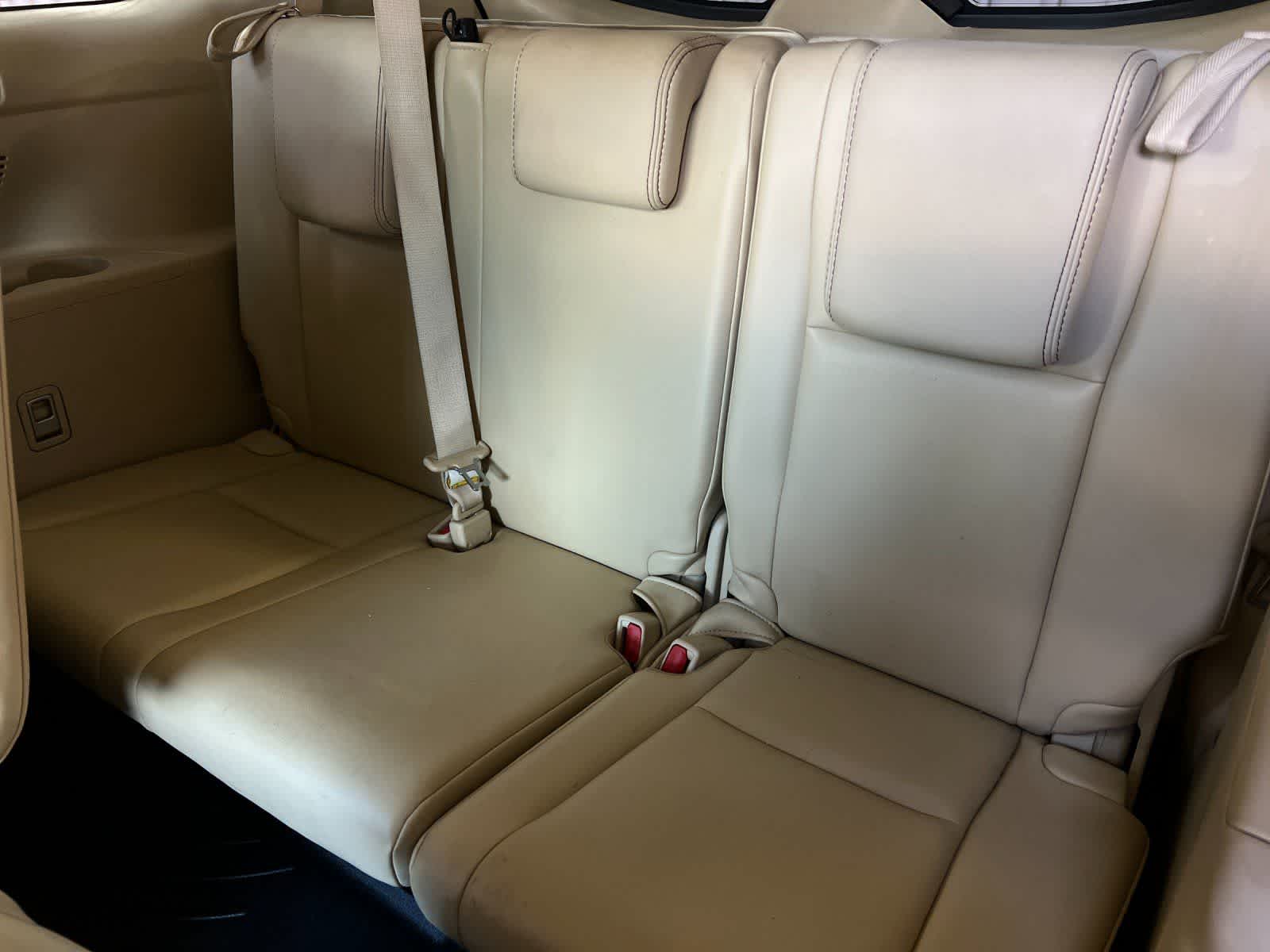 Thumbnail: 2015 Toyota Highlander - 15
