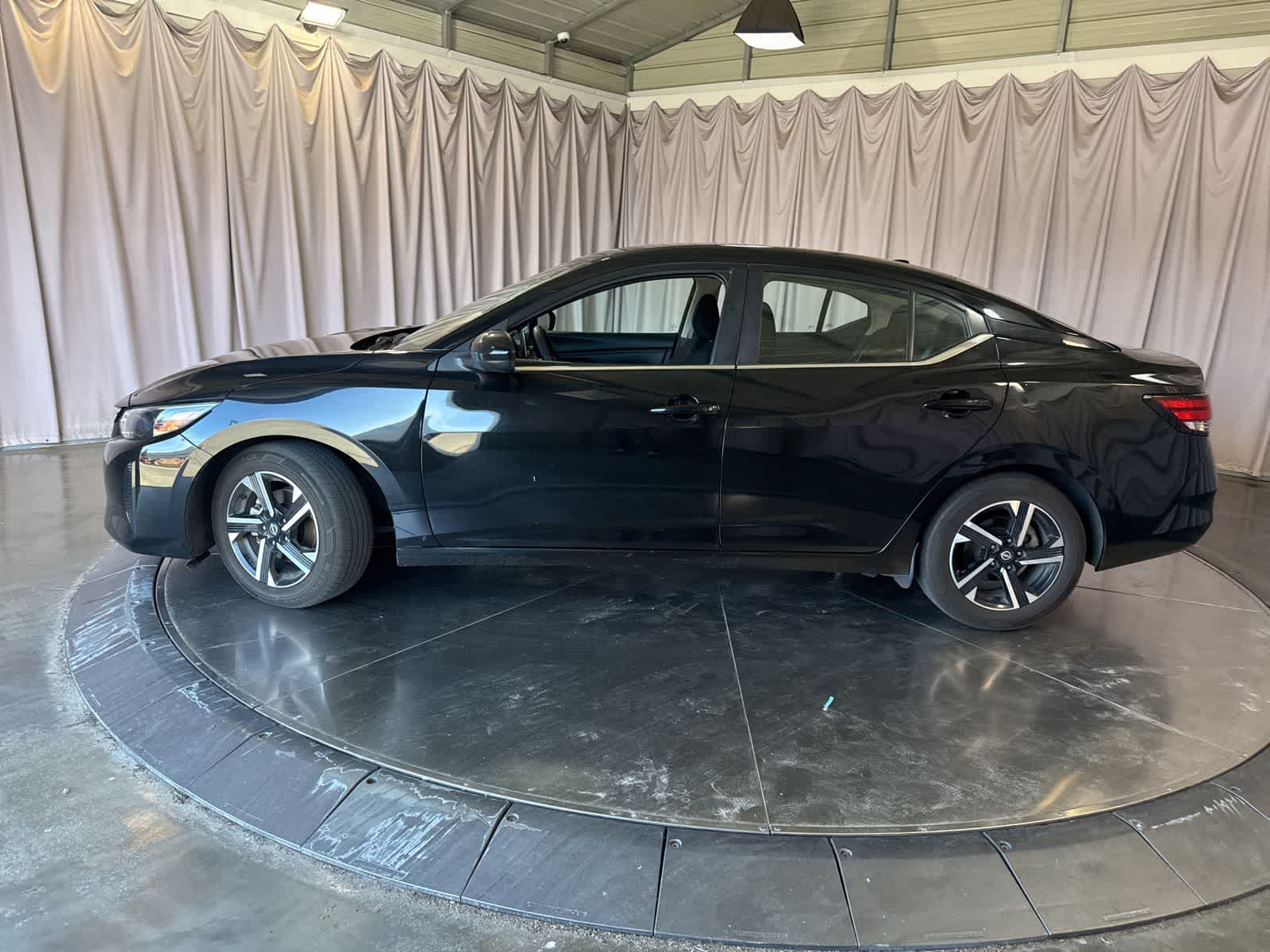 2024 Nissan Sentra SV photo 3