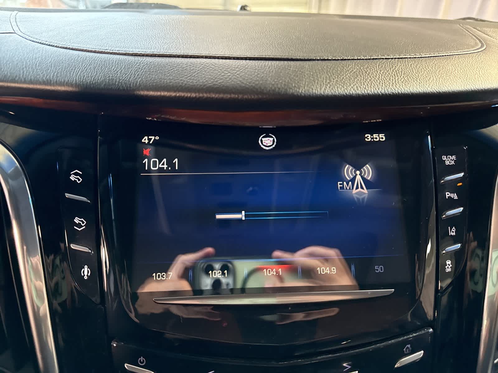 Thumbnail: 2015 Cadillac Escalade - 25