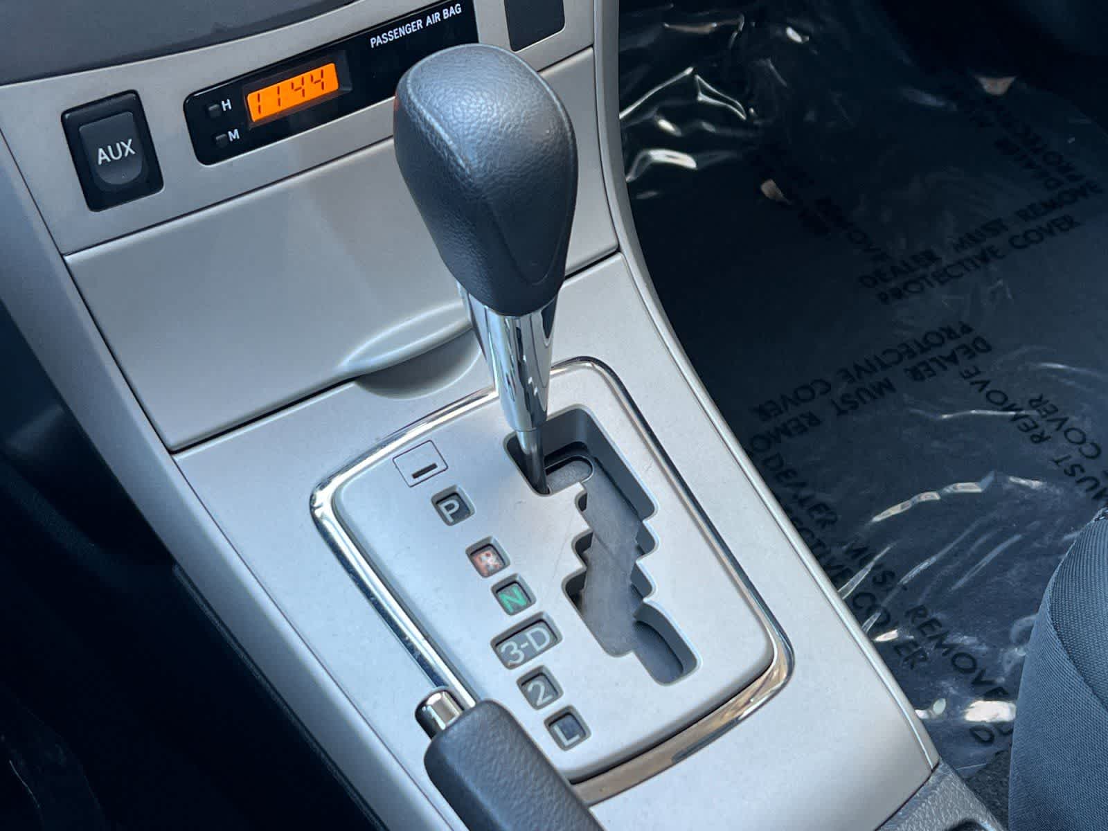 Thumbnail: 2010 Toyota Corolla - 20