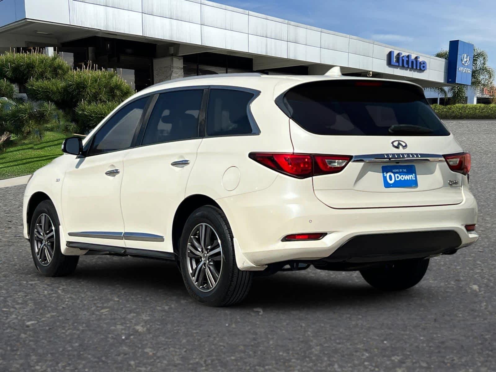 Thumbnail: 2017 INFINITI QX60 - 6