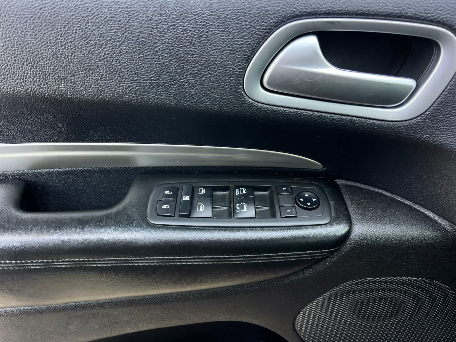 Thumbnail: 2019 Dodge Durango - 13