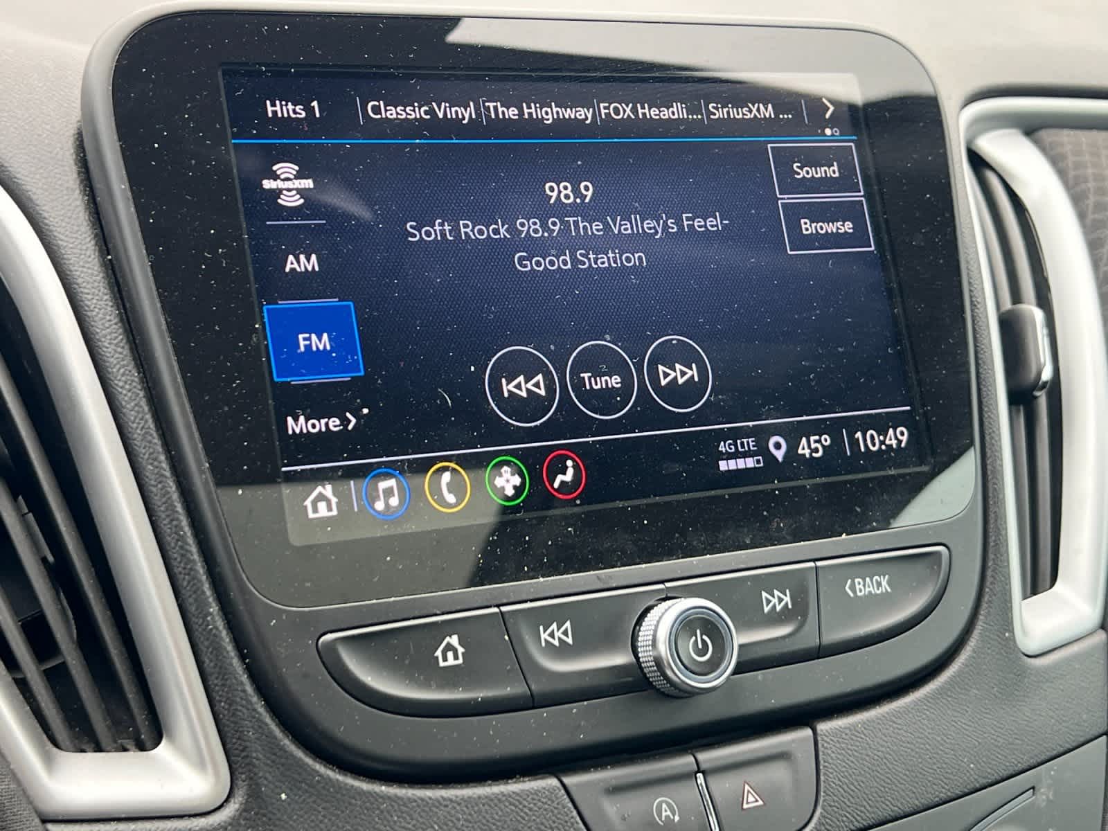 Thumbnail: 2023 Chevrolet Malibu - 17